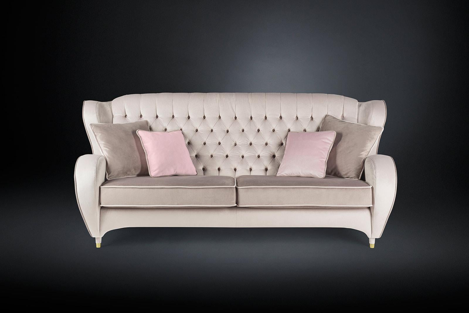 VG-Möbel stehen für Luxus im Sinne von Exklusivität, Auszeichnung und hoher Qualität. Sie sind das Ergebnis von anspruchsvollem und exklusivem Design mit einer starken Identität und sind das Ergebnis einer akribischen Aufmerksamkeit für die