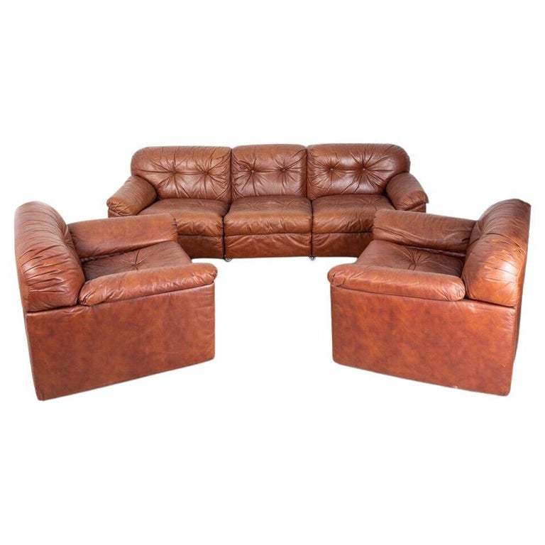 Sofa Set and Pair of Vintage Armchairs from the 80s in Leather Sormani Design For Sale