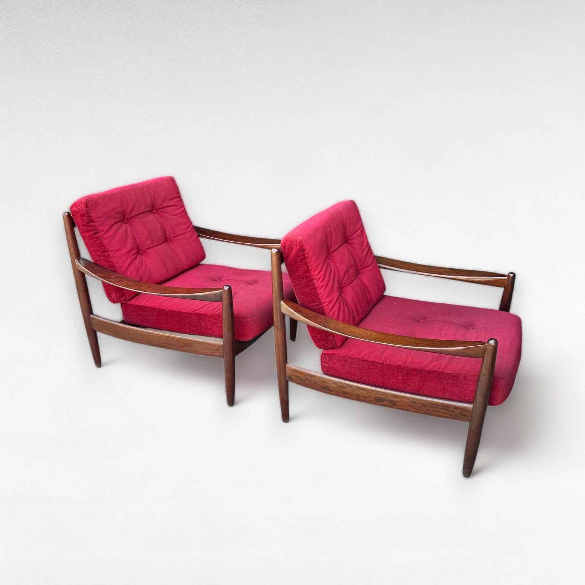 Sofa Set in Red Velvet by Grete Jalk, Denmark, 1960s In Good Condition For Sale In Hemiksem, VAN