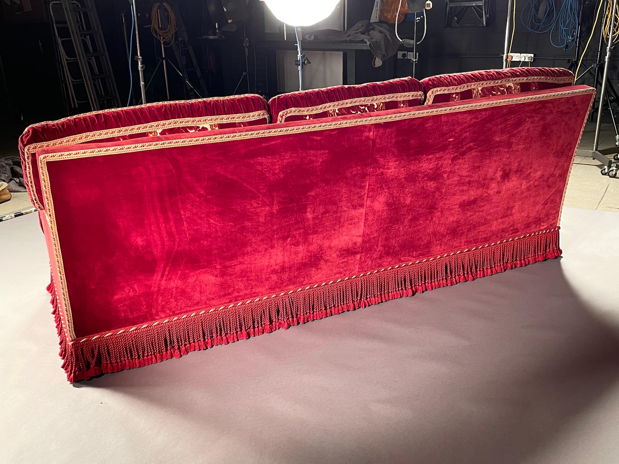 Sofa Settee 3-Seater Crimson Cut Velvet Italian Toni Facella Sensi Della Penna For Sale 9