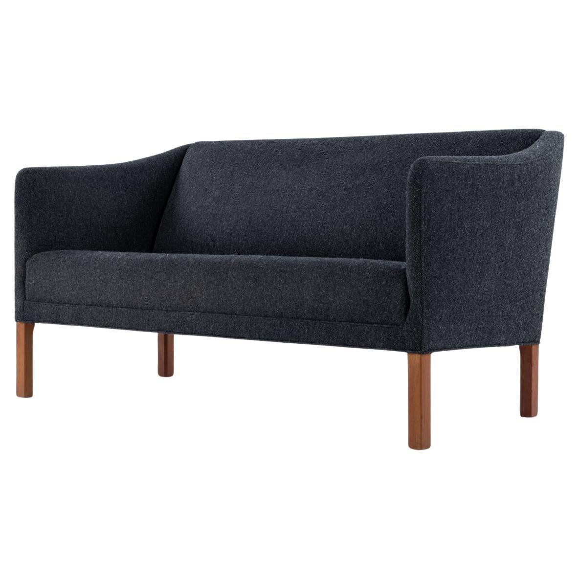 Sofa "Slotsholm" by Ejner Larsen.