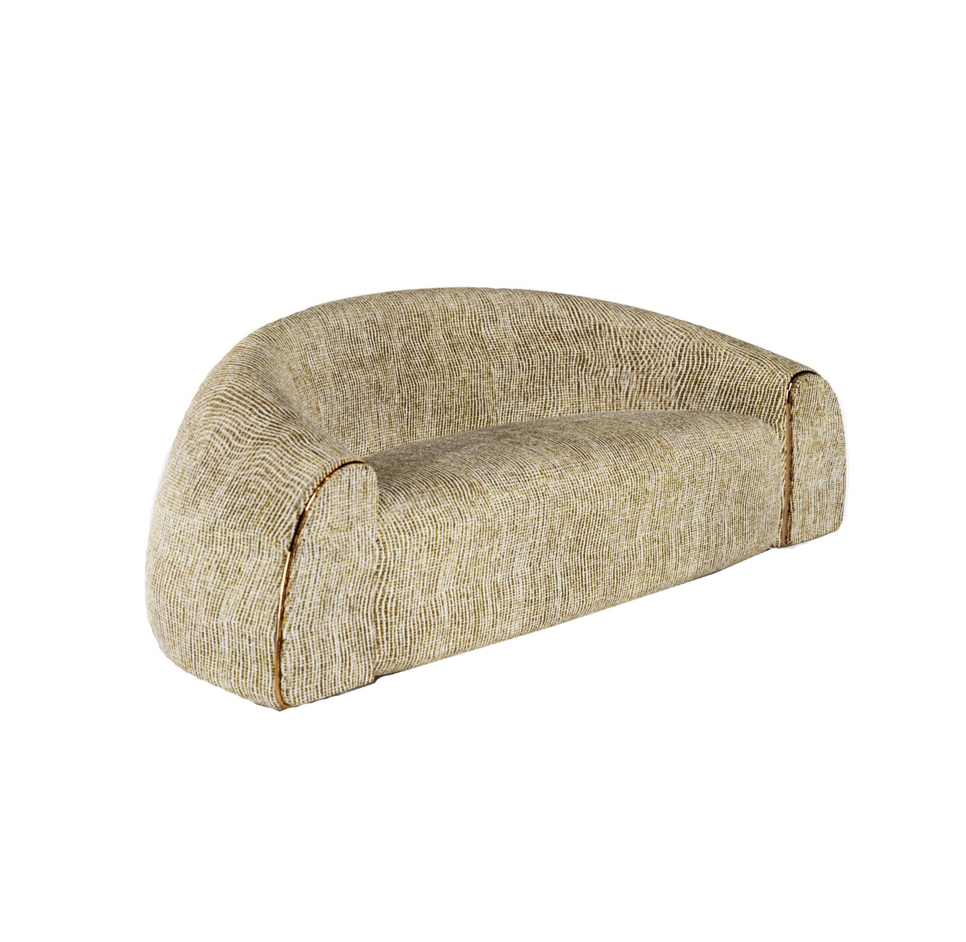 Portugais Sofa Stone entièrement tapissé par Alter Ego Studio en vente