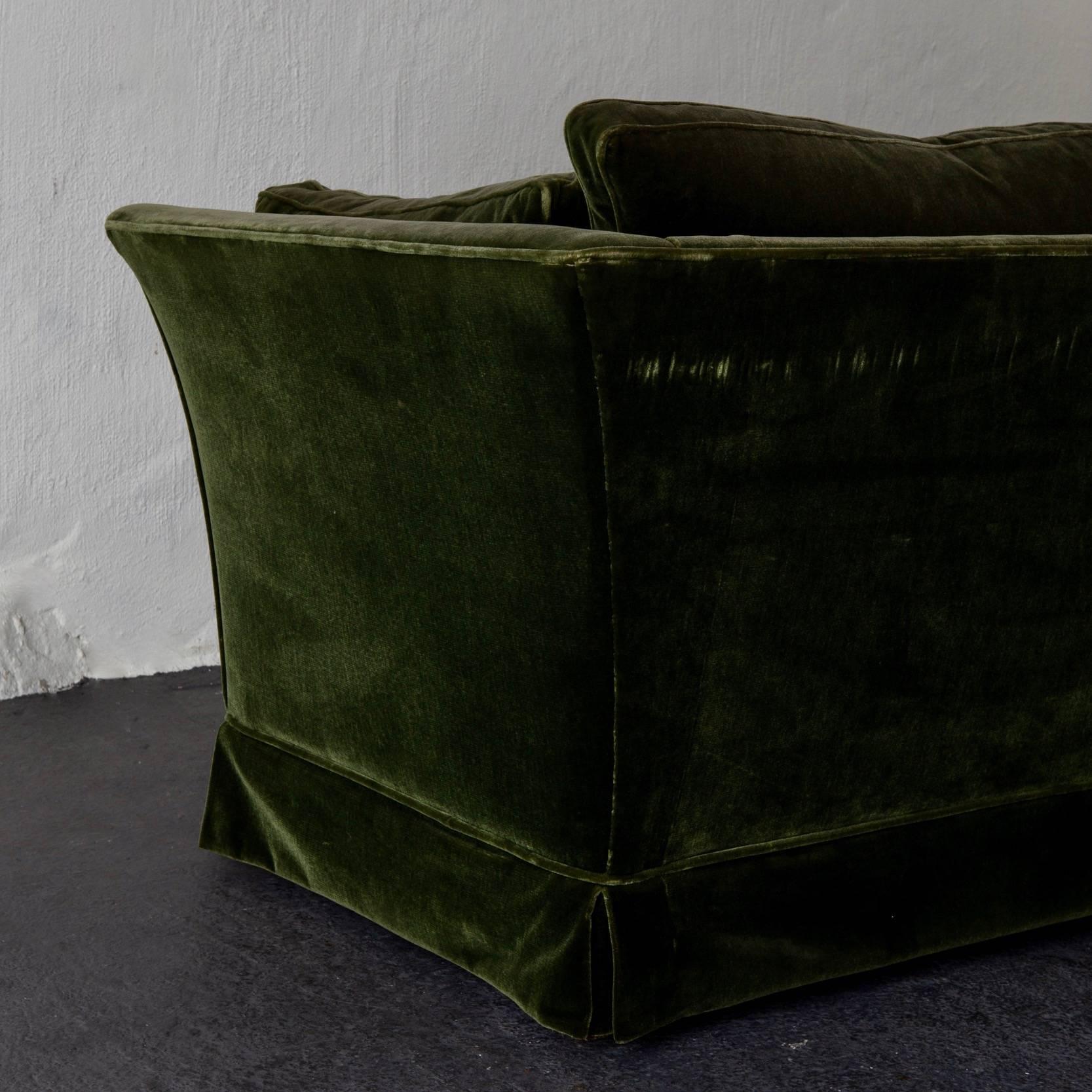 Sofa Swedish Mid-20th Century Green Velvet, Sweden 4