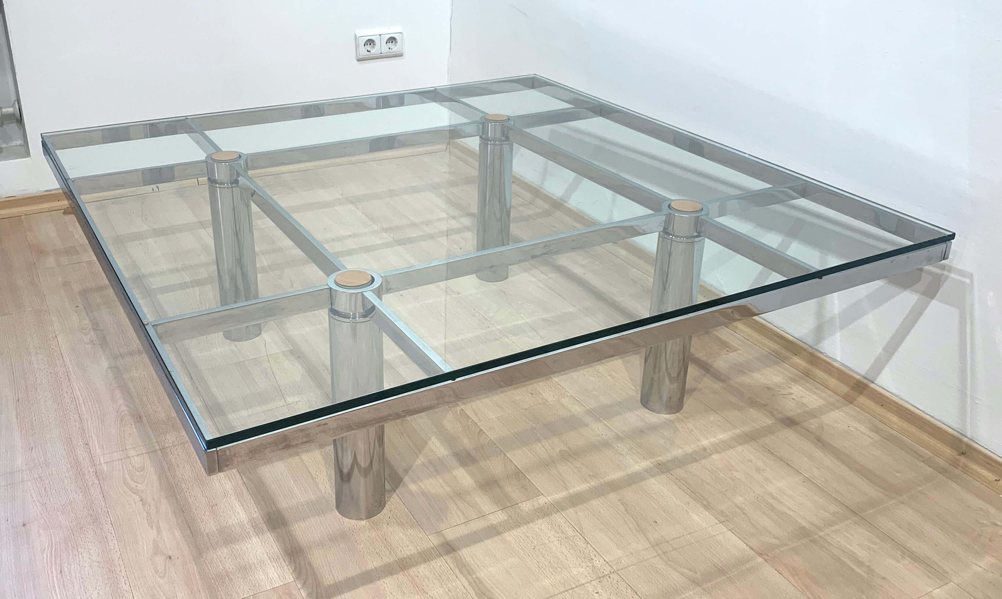 Galvanized Coffee Table 'Andre' by Afra & Tobia Scarpa, Chromed and Glass, Italy circa 1970