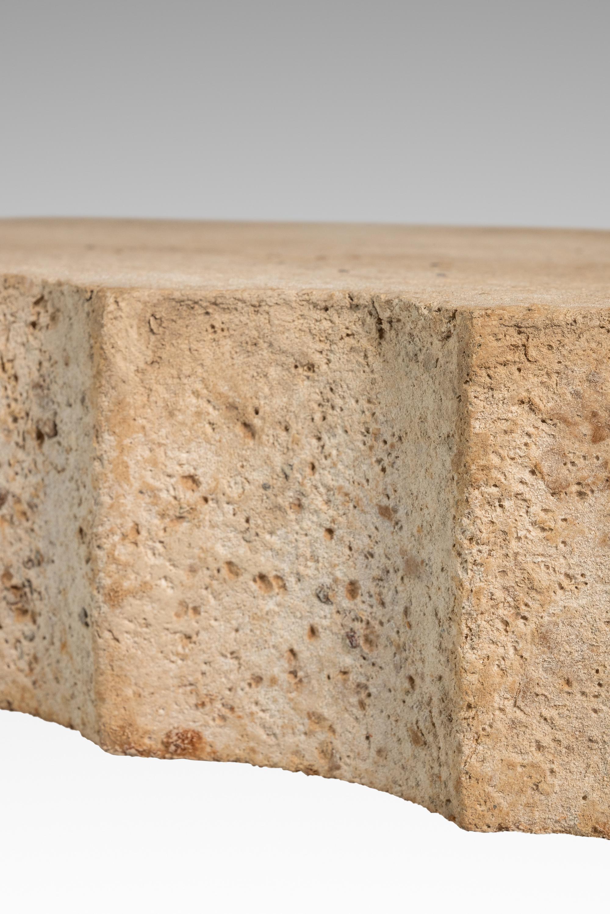 Table de canapé en ciment et acier patiné à la manière de R&Y Augousti, USA, 1990 en vente 4