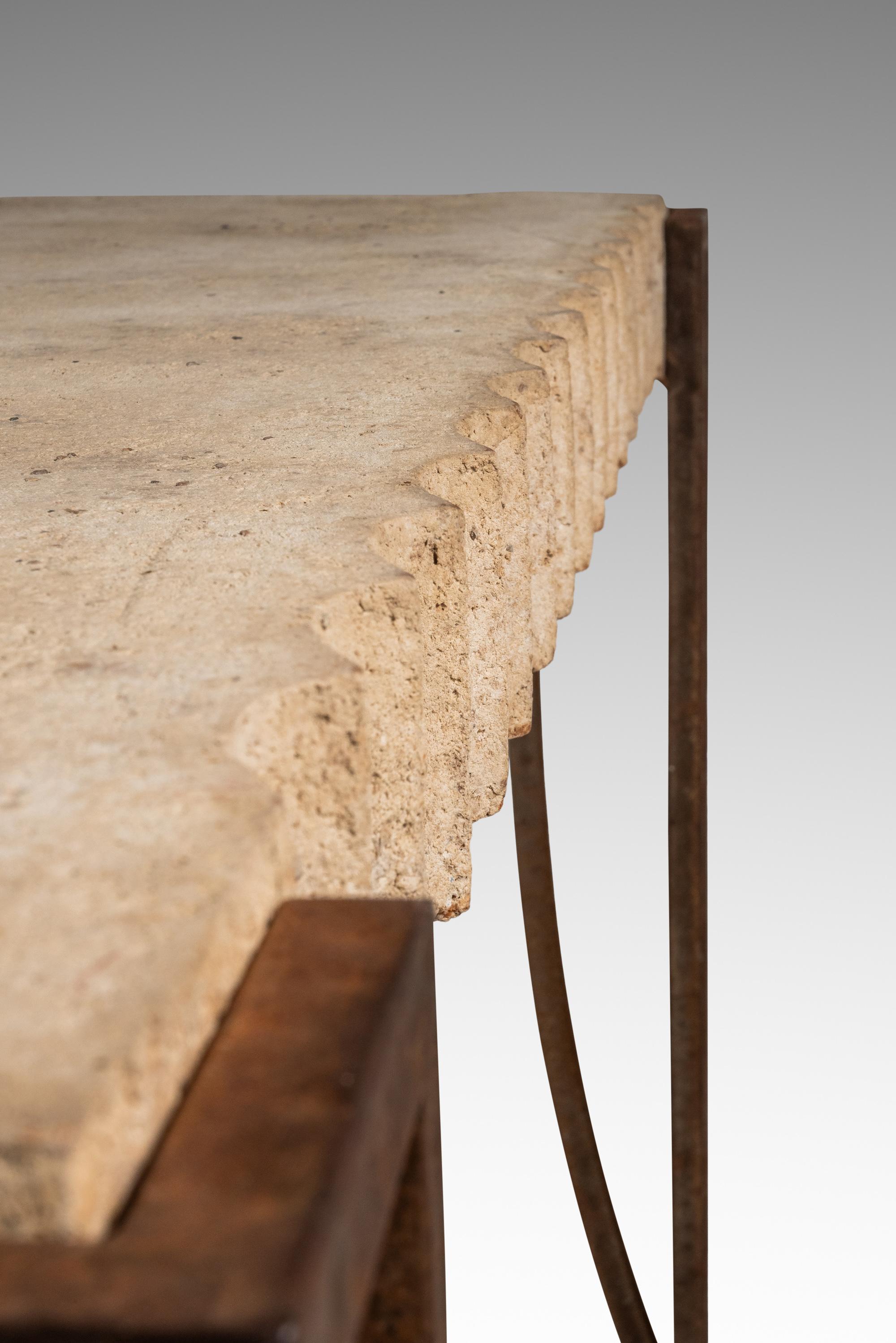 Table de canapé en ciment et acier patiné à la manière de R&Y Augousti, USA, 1990 en vente 8