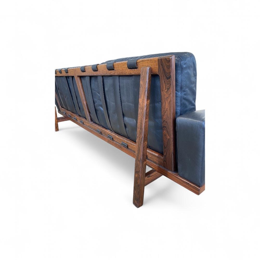 Sofa Tornado by Eric Merthen In Good Condition For Sale In PARIS, FR