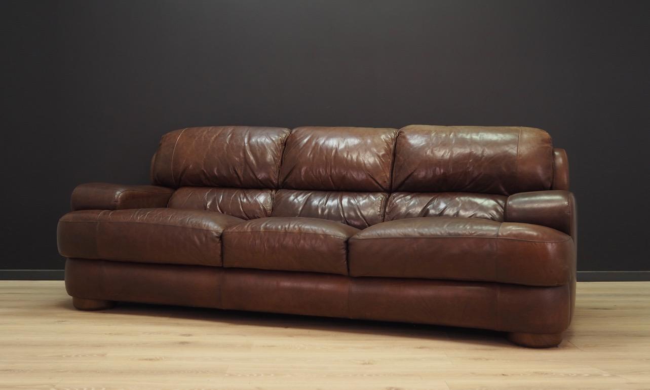 Mid-Century Modern Sofa Vintage Brown Leather Danish Design, 1960s For Sale