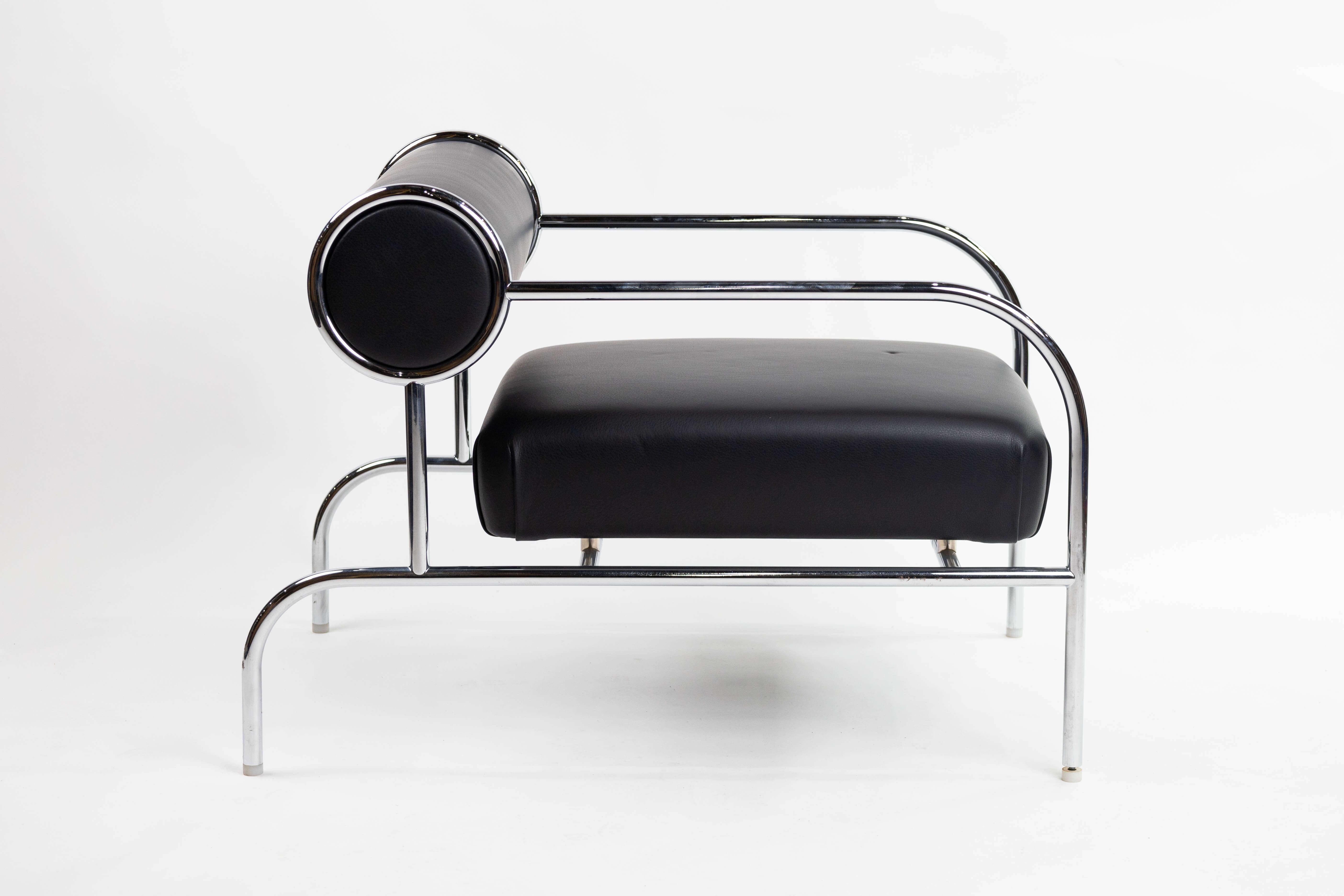 Sofa with Arms by Shiro Kuramata
1982 / 2007
Production by Cappellini
Chromed Metal Tube, Fir & Plywood, Polyurethane Foam, Black Leather
