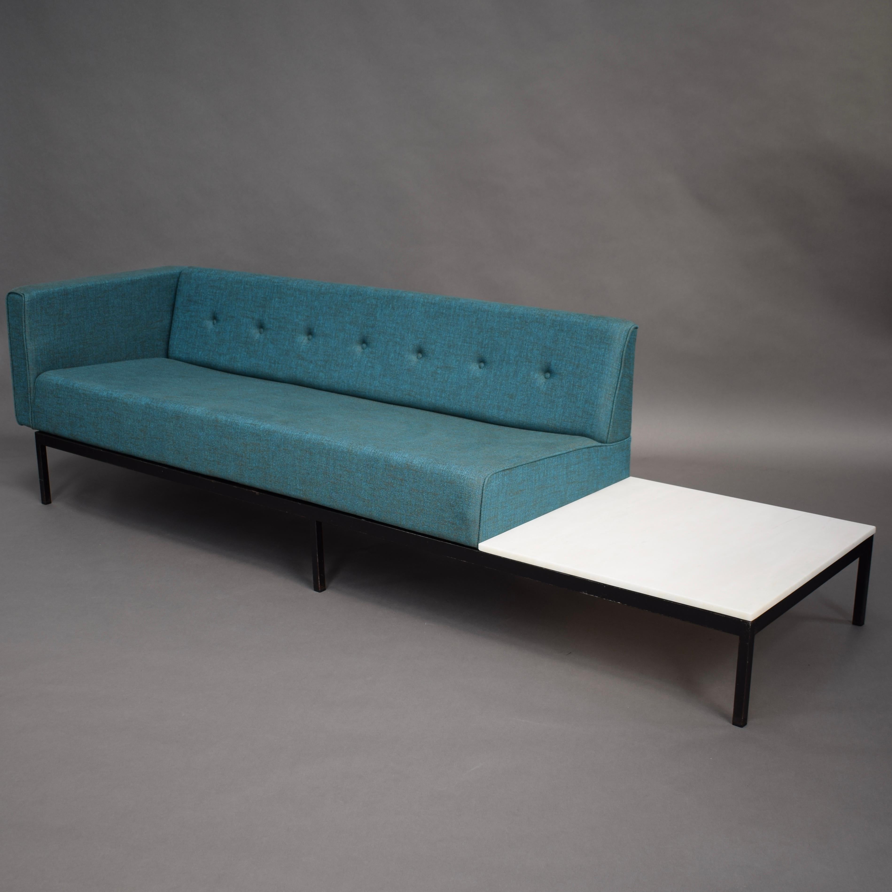 Sofa with Marble Coffee Table by Kho Liang Ie for Artifort, circa 1960 In Good Condition In Pijnacker, Zuid-Holland