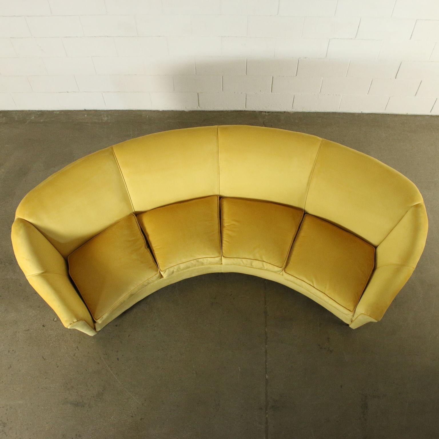 sofa with springs