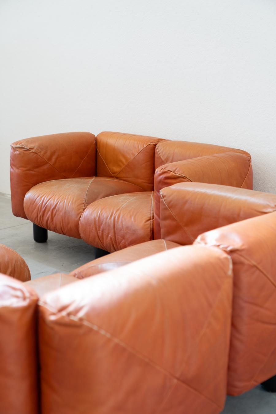 Canapés et poufs en cuir orange Marius & Marius par Mario Marenco pour Arflex, 70 en vente 8