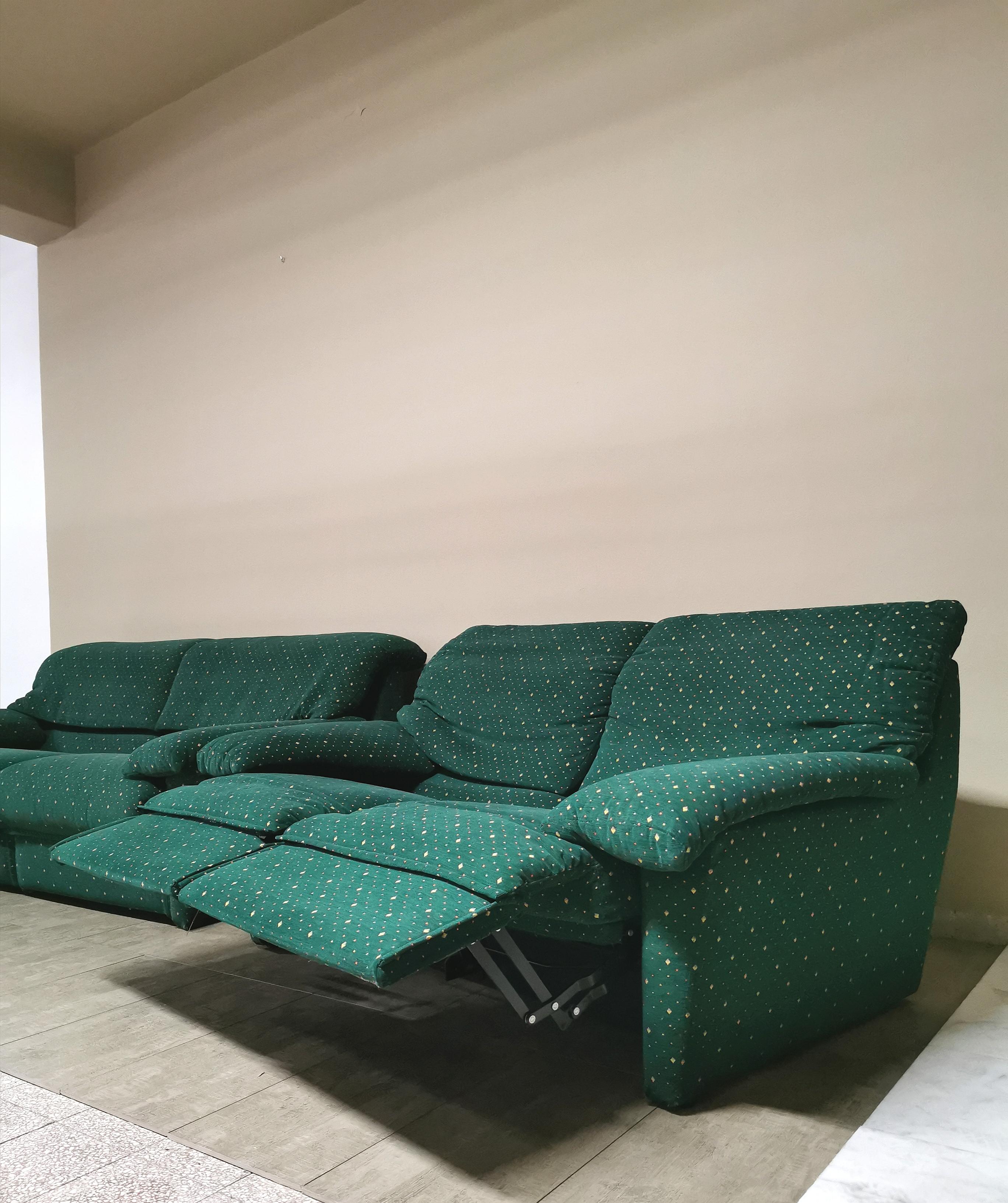 Sofas Living Room Green Velvet by Pol 74 Postmodern 2 3 Seat Italy 1990 Set of 2 In Good Condition In Palermo, IT