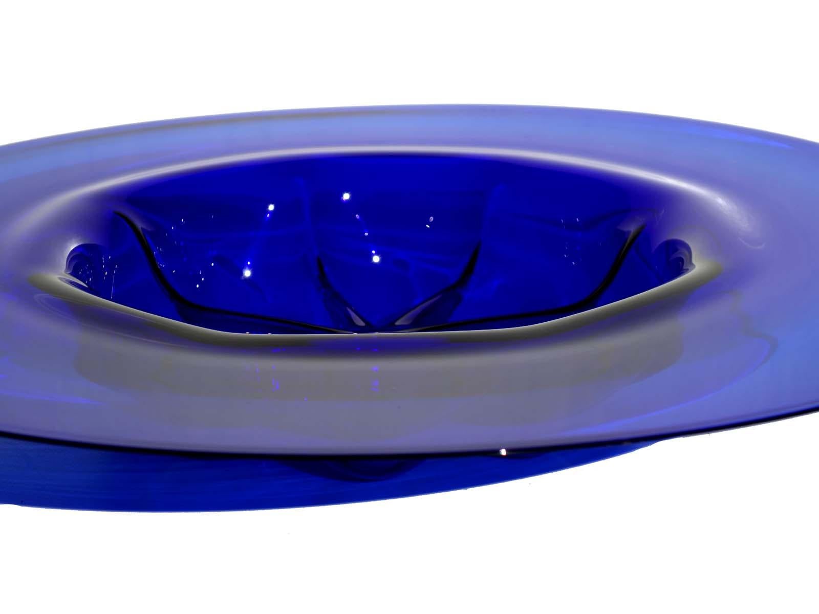 Blue blown Murano glass
Perfect condition.