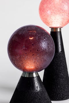 Lámpara de pie Soffio III de Draga & Aurel, H. 58,5 cm, cristal de Murano, hormigón, LED
