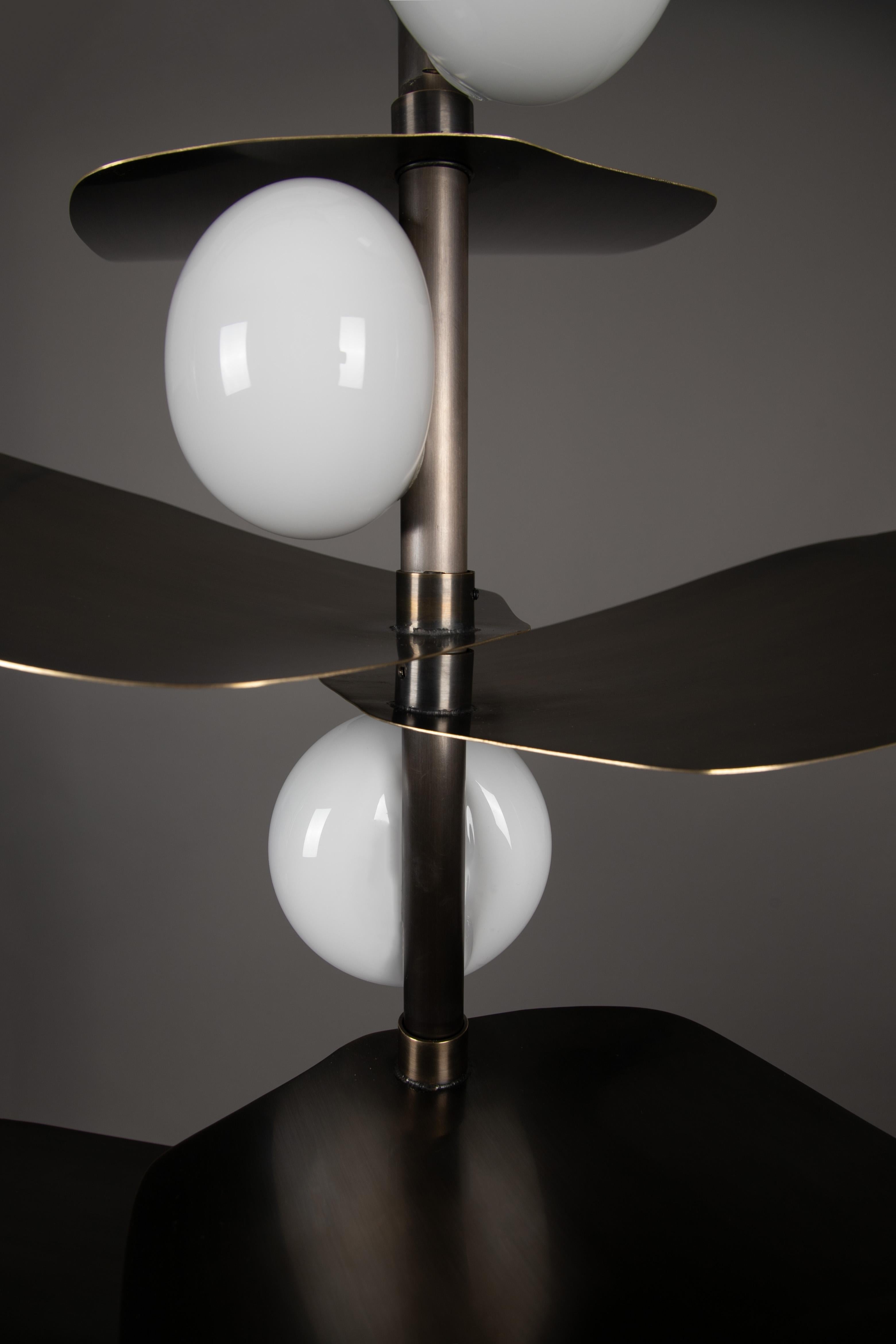 Moderne Config 4 LED Sofia soufflé à la bouche, laiton, bronze ou nickel fait à la main en vente