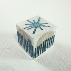 "Scultura cubica in legno dipinto "Little Swann 1