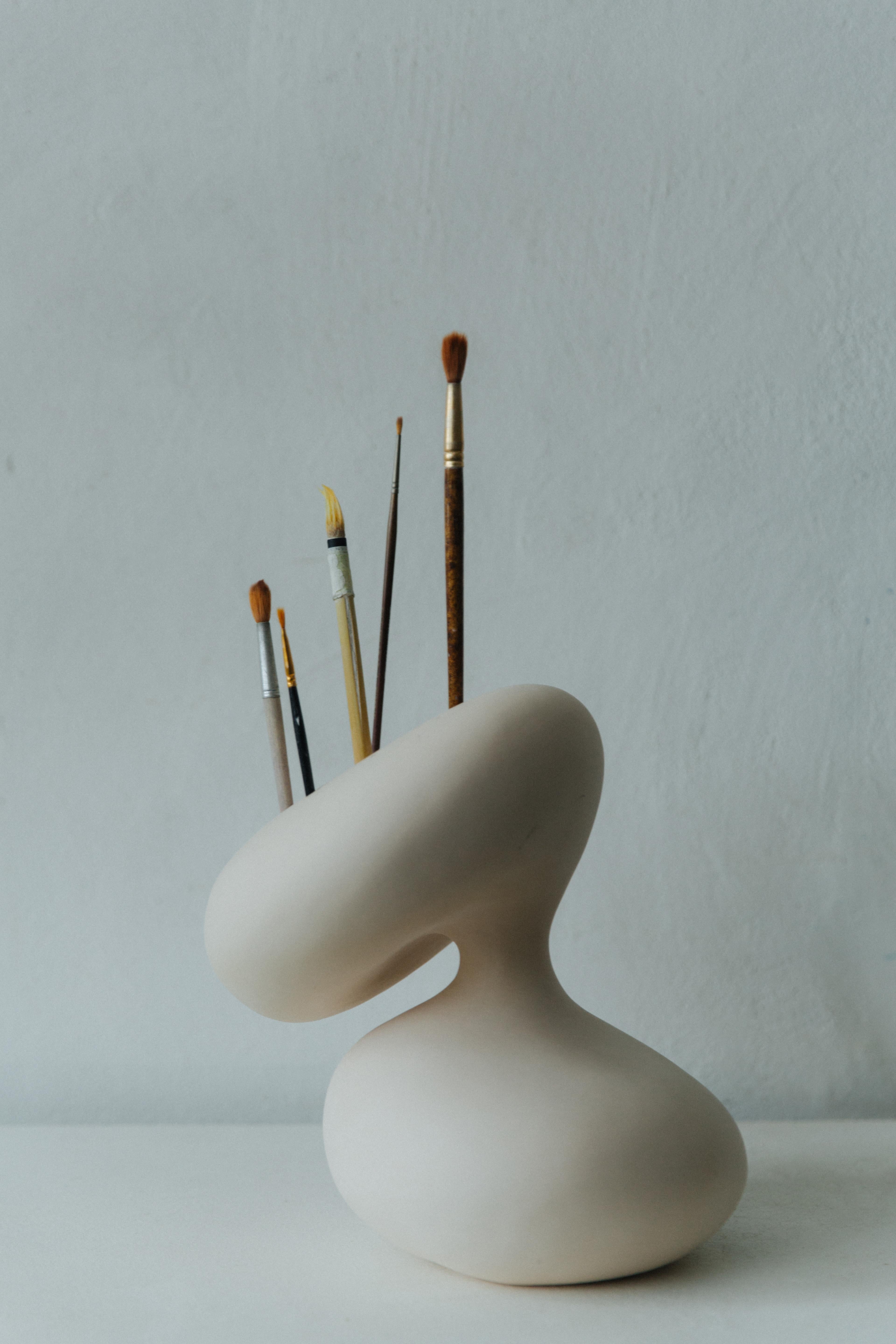 Handgefertigte figurative Keramik-Skulptur-Vase, ukrainischer Künstler, Forma 43 im Angebot 3