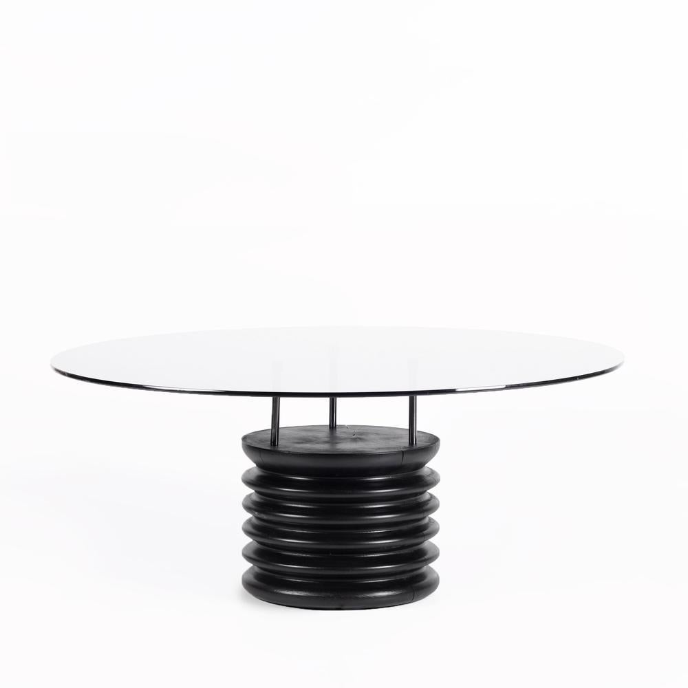 Minimaliste Table basse SOFRA, plateau en verre, corps en cèdre en vente