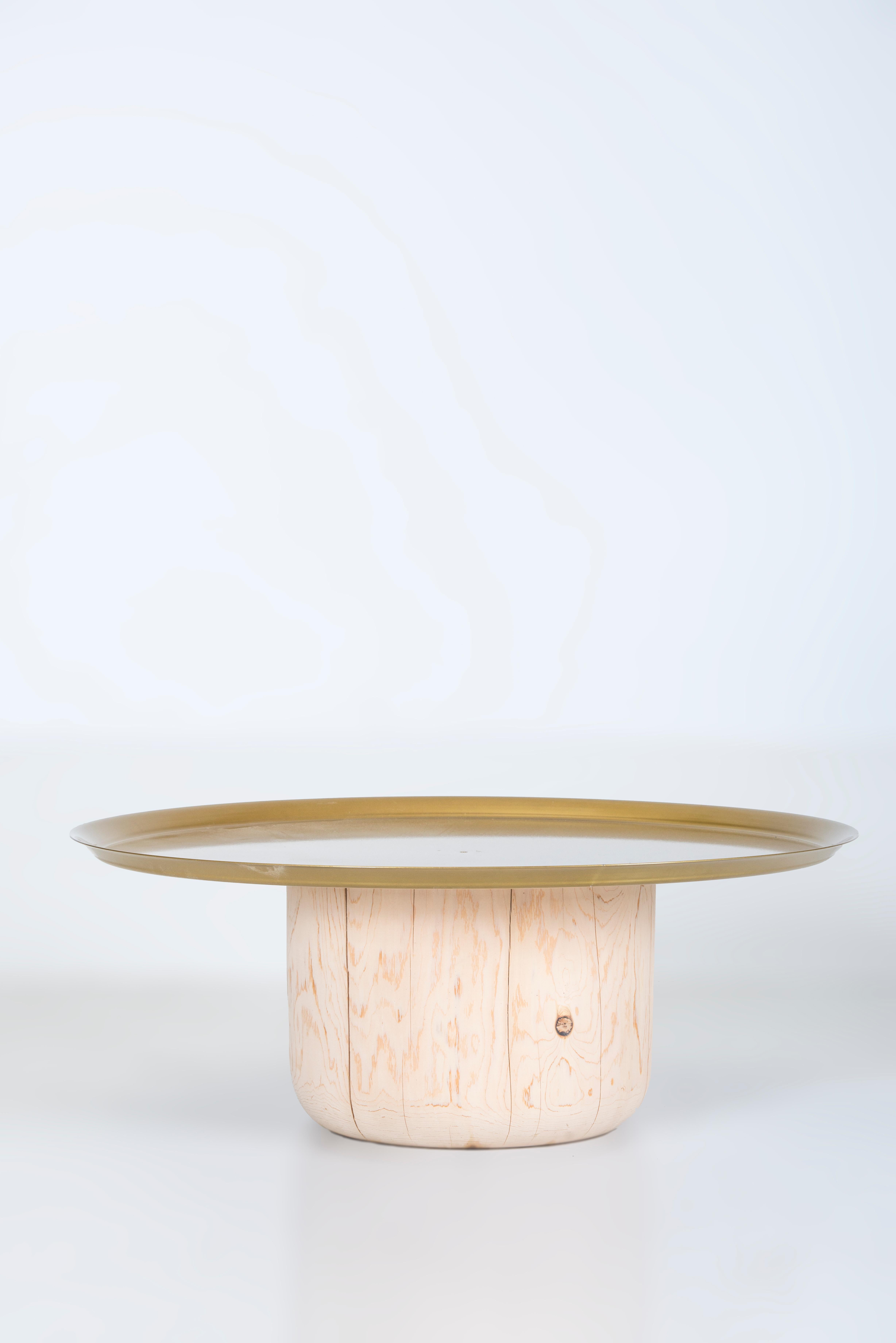 -Produced using arduous production methods, the Sofra Series has been designed with different uses in mind. 
-The model with a wide tabletop and short body is suitable for use as a coffee table.
-Product Details: Cedar body + Metal tray / R: 95 cm