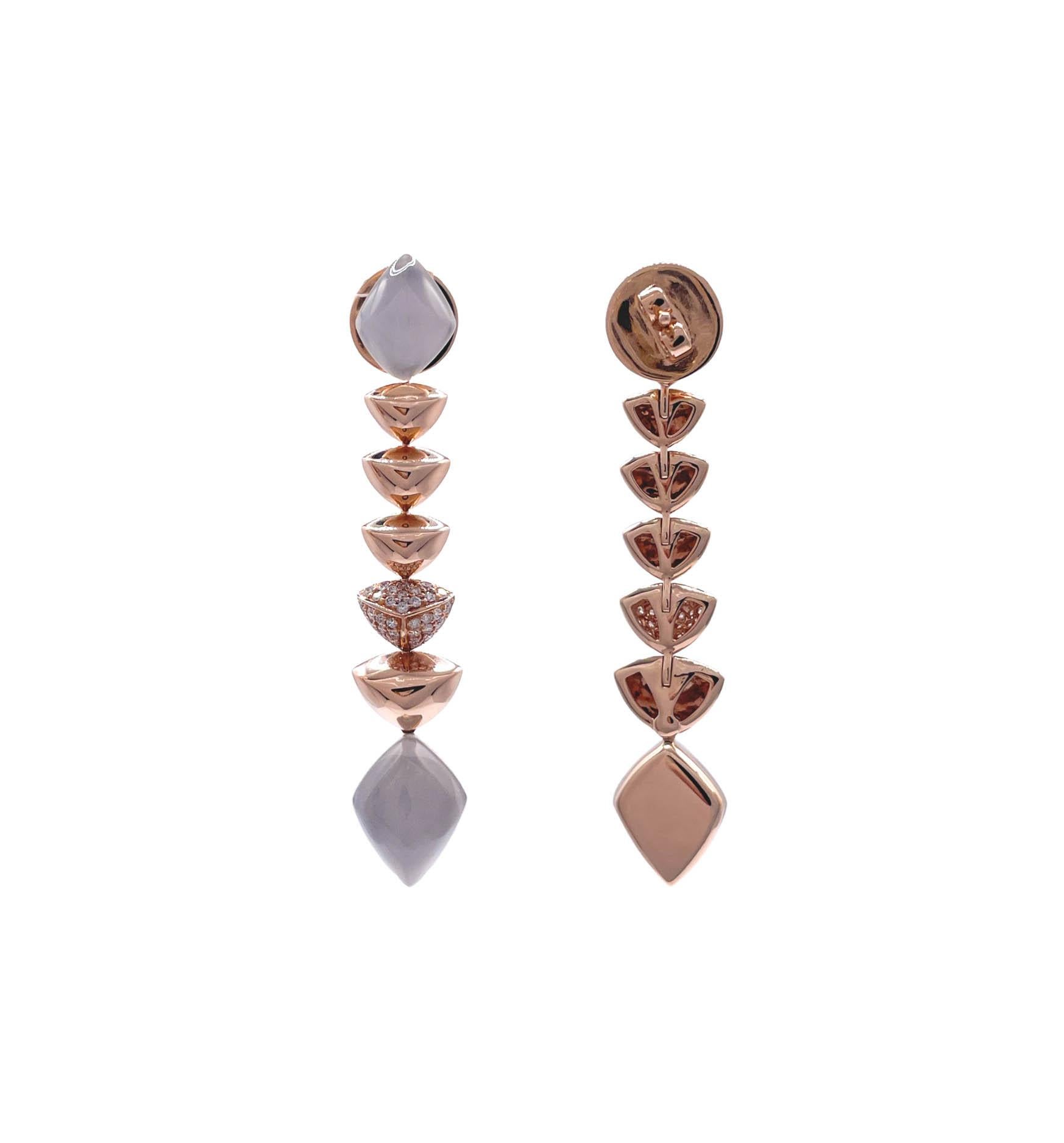 Sofragem Boucles d'oreilles en or rose 18k avec cabochon de pierre de lune et diamant, géométriques. Pour femmes en vente