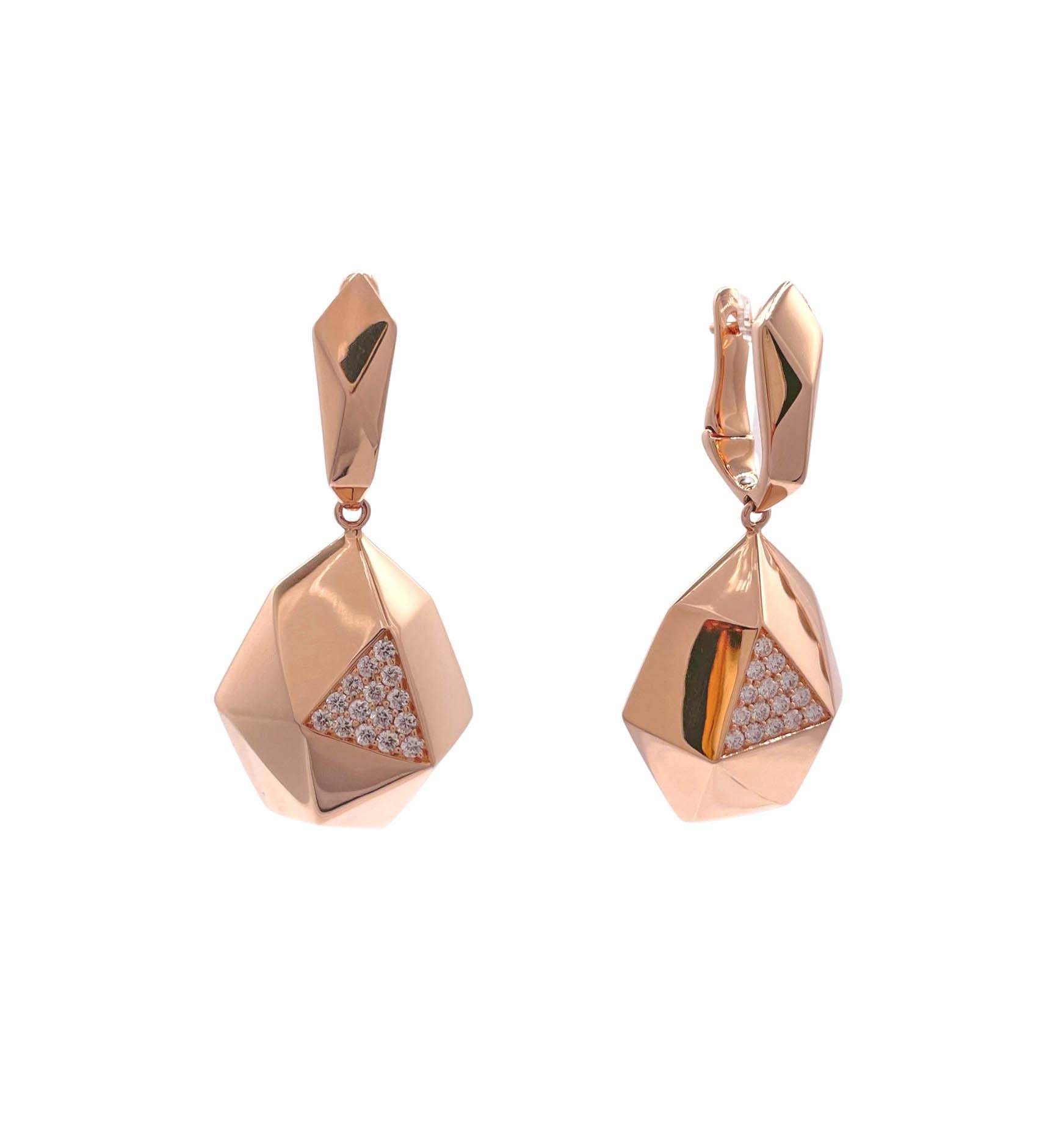 Orecchini a goccia con diamante rotondo in oro rosa 18 carati Sofragem In condizioni buone in vendita a Boca Raton, FL