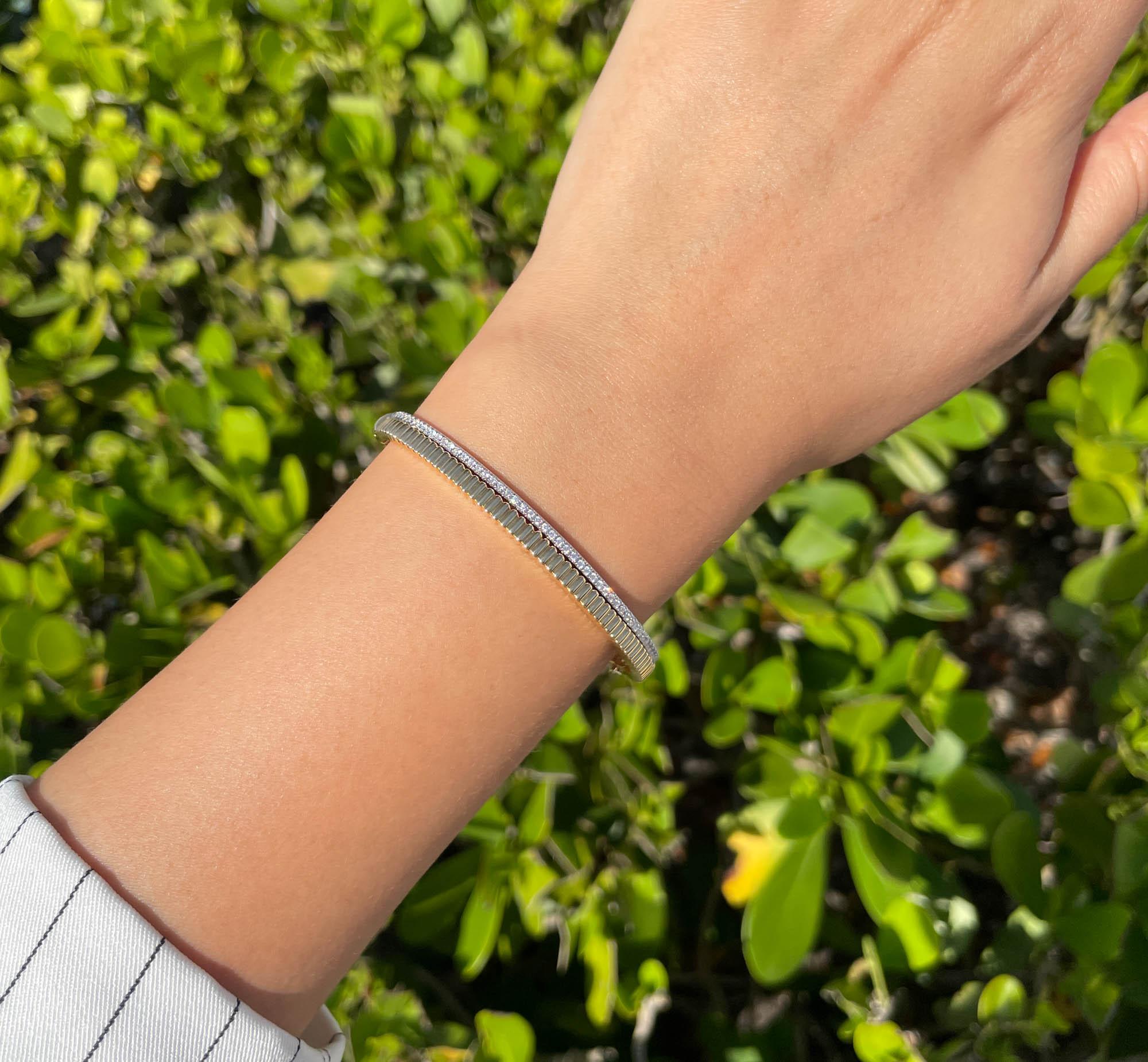 Armreif aus 18 Karat zweifarbigem Gold mit Diamanten im Sofragem-Stil 6