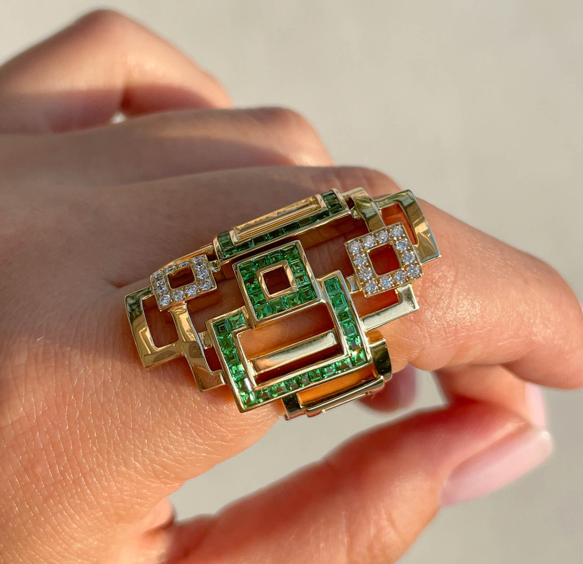 Quadratischer Sofragem-Cocktailring aus 18 Karat Gelbgold mit Tsavotire und Diamanten 5