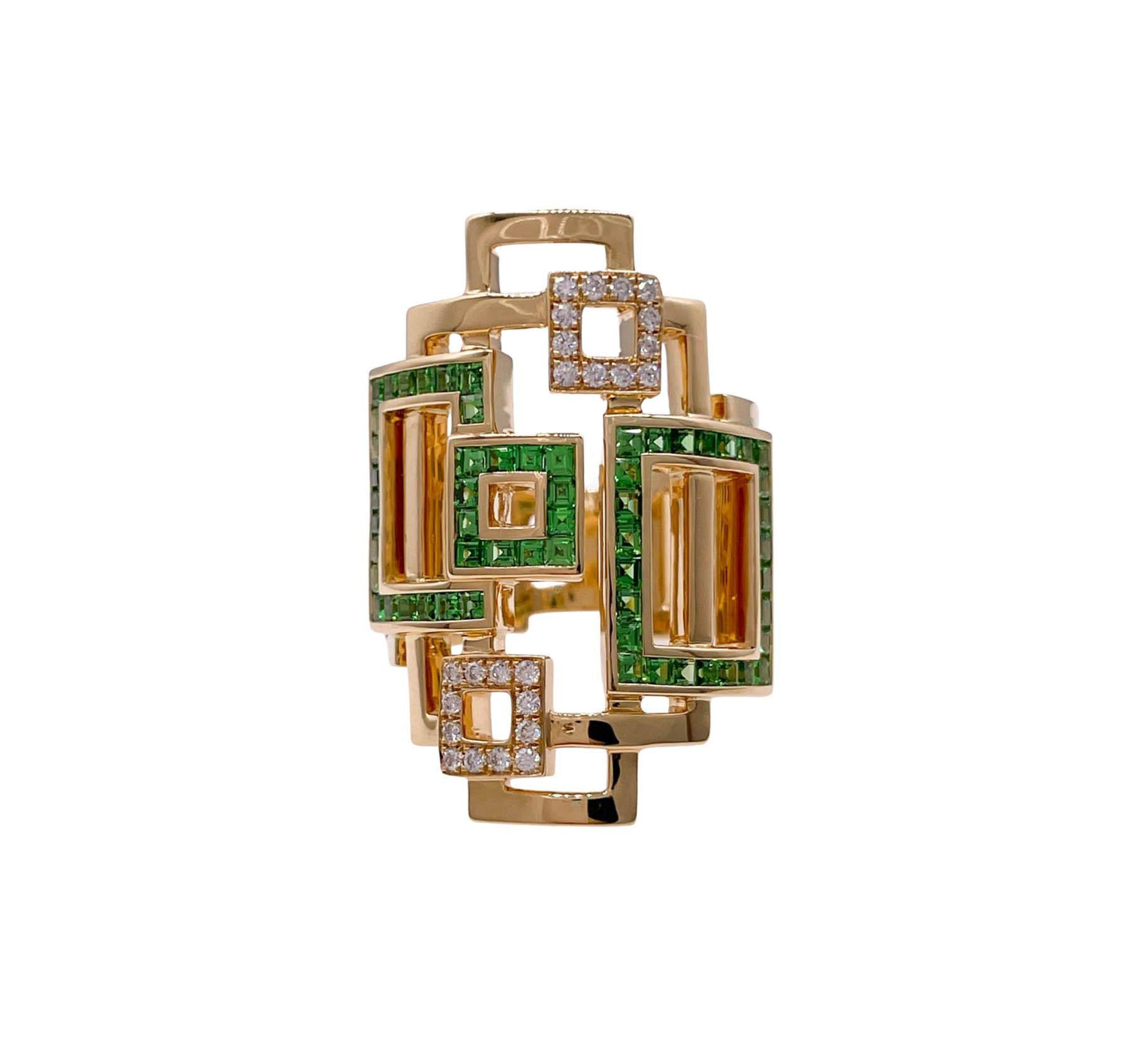 Quadratischer Sofragem-Cocktailring aus 18 Karat Gelbgold mit Tsavotire und Diamanten im Zustand „Gut“ in Boca Raton, FL