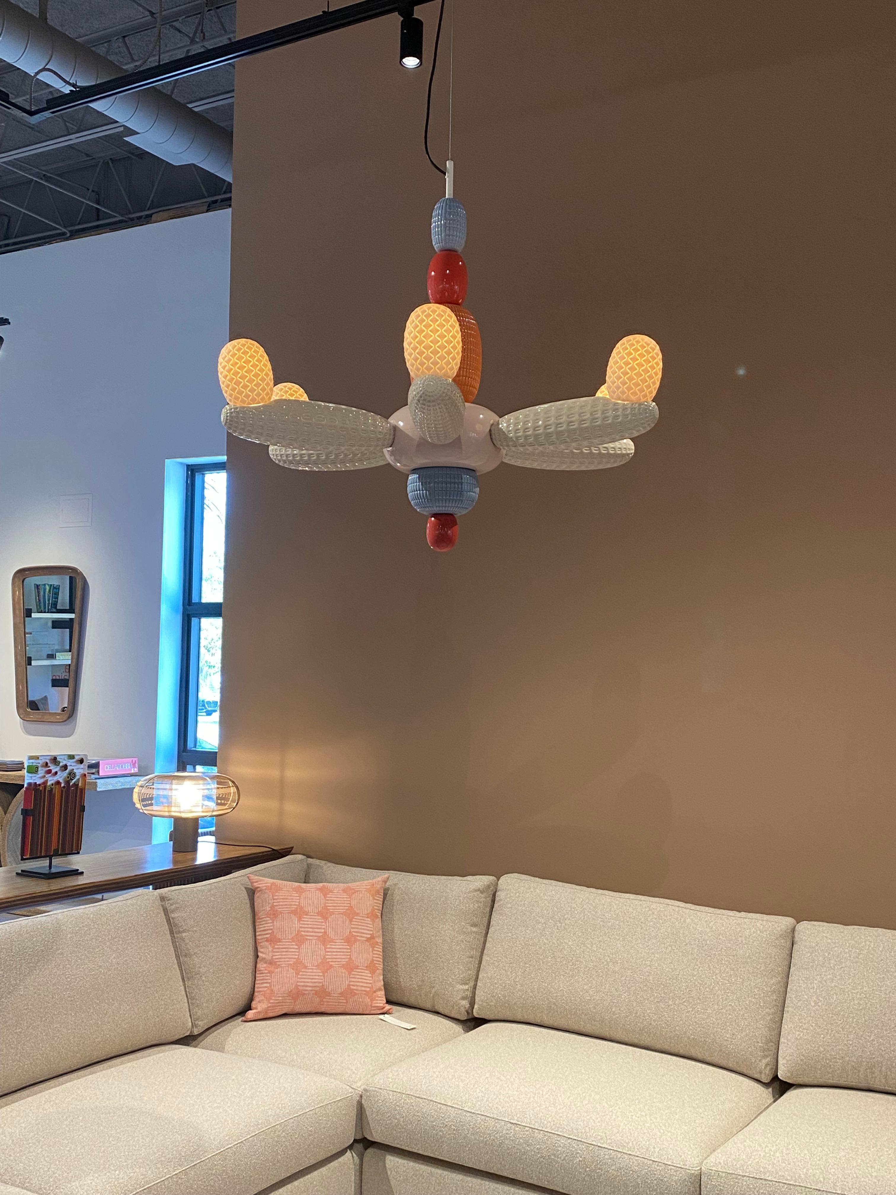 XXIe siècle et contemporain Soft Blown Chandelier en vente