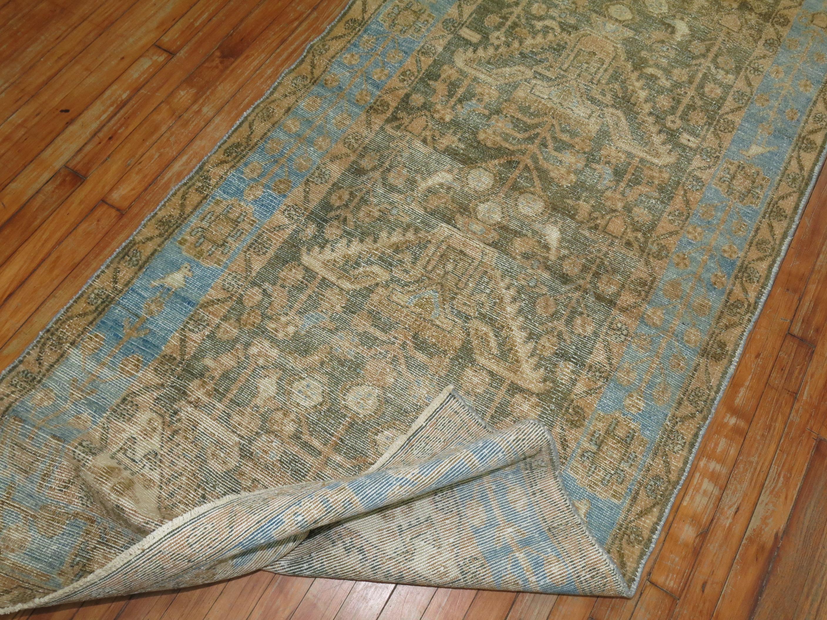 Weichblauer und brauner persischer Malayer-Läufer (Stammeskunst) im Angebot