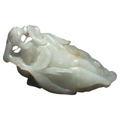 Soft Celadon Jade 'Buddha's Hand' Citron Fingers Pendant