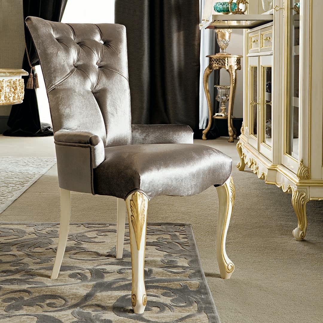Polished Soft Classic Italian Capitone Armchair in Ivory and Gold Leaf Lacquer Finish For Sale