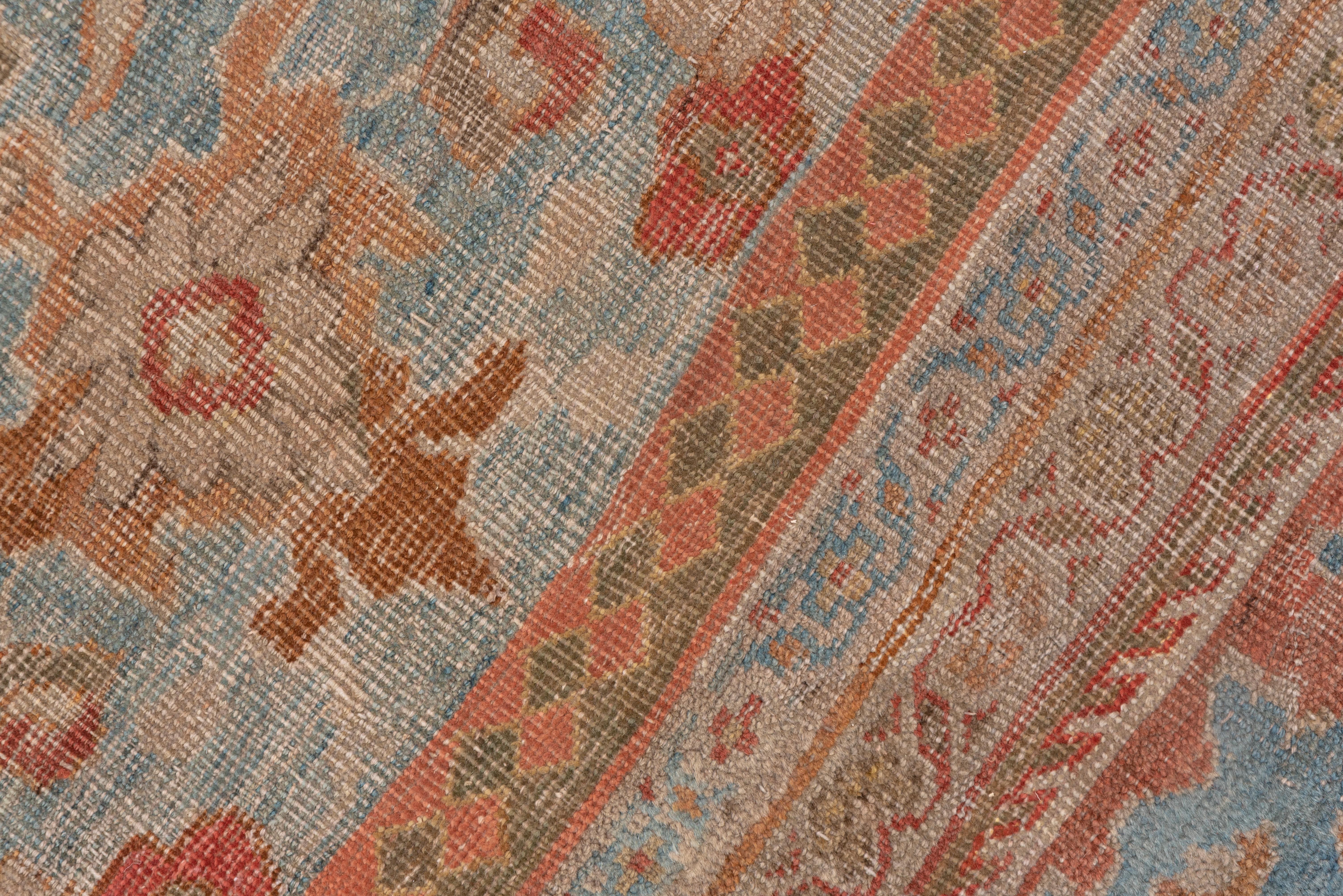 Weich gefärbter rustikaler antiker persischer Sultanabad-Teppich, um 1890 (Persisch) im Angebot
