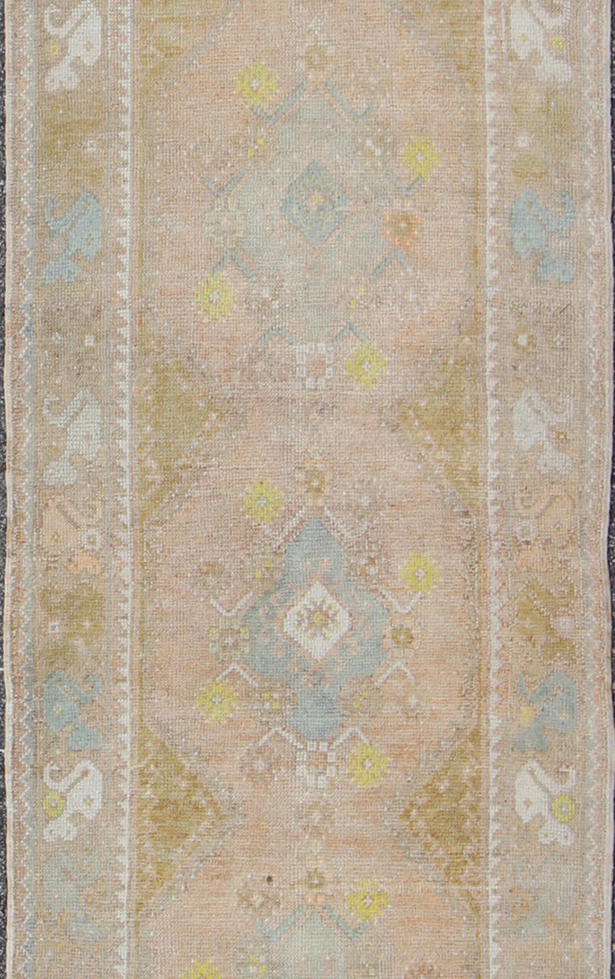 Soft Colors Vintage Turkish Oushak Runner with Four Medallion Design In Good Condition For Sale In Atlanta, GA