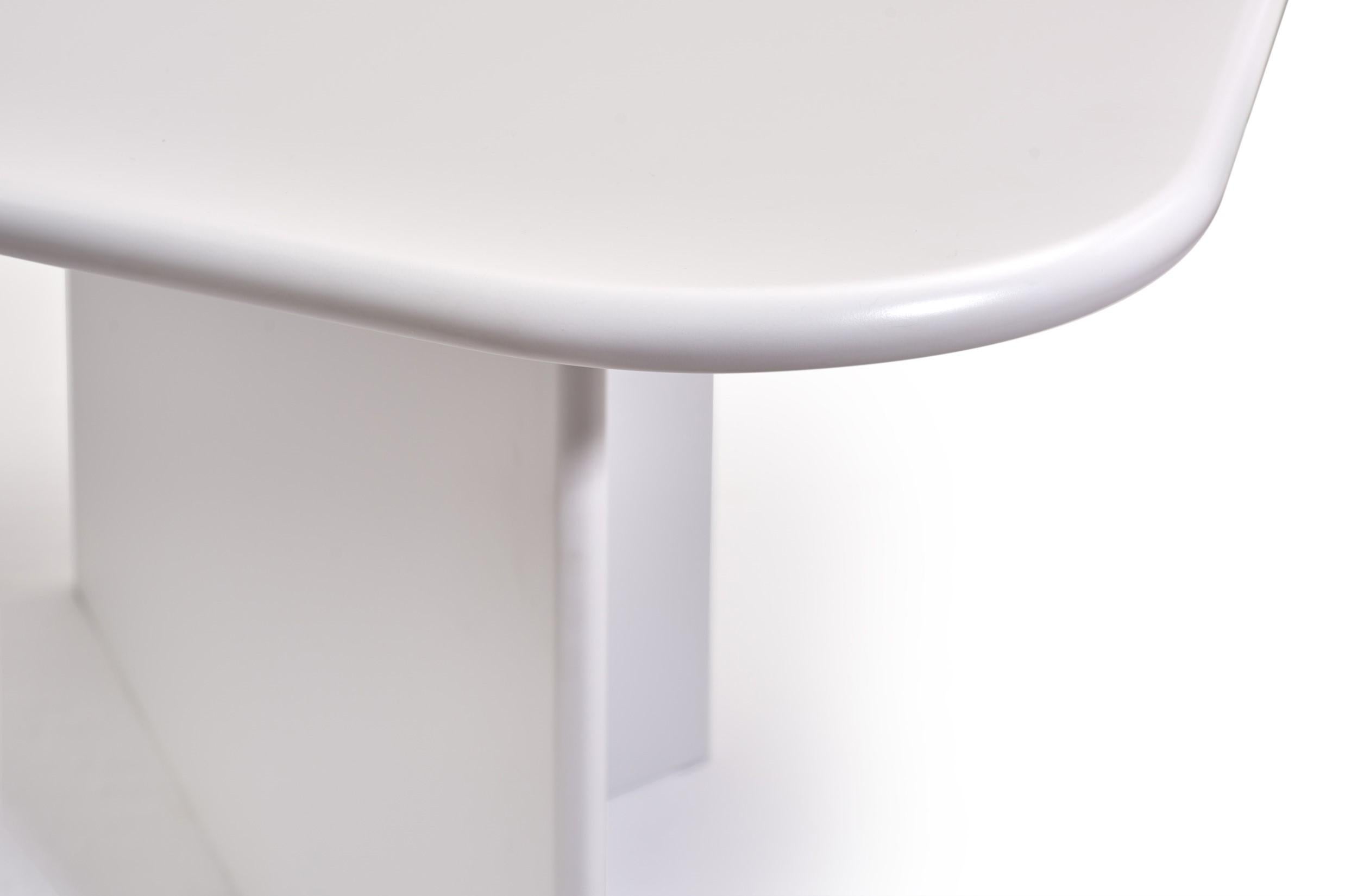 white lacquered table
