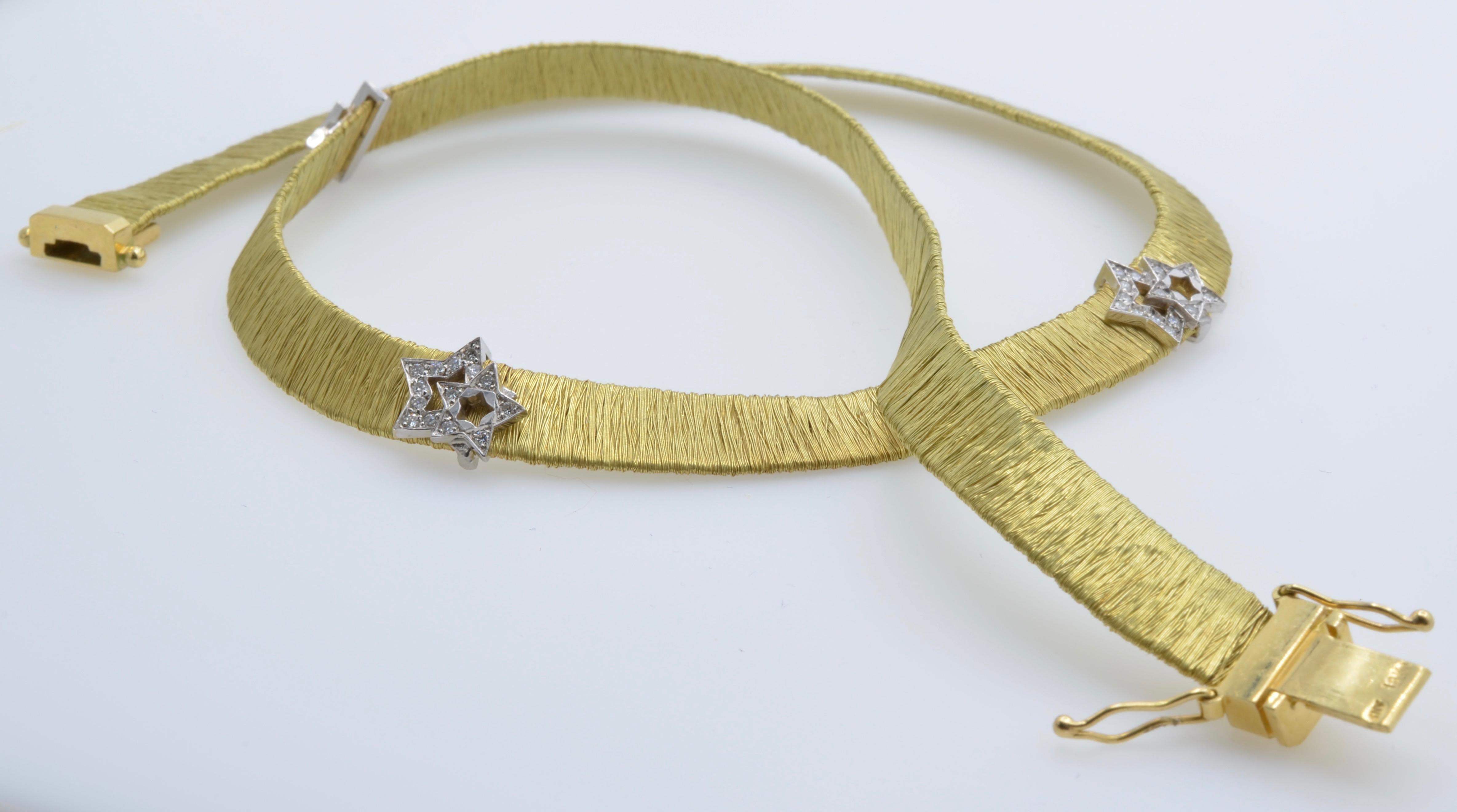 Soft Gold Mesh Necklace with Diamond Star Motif, 1970, Italy, 18 Karat For Sale 1