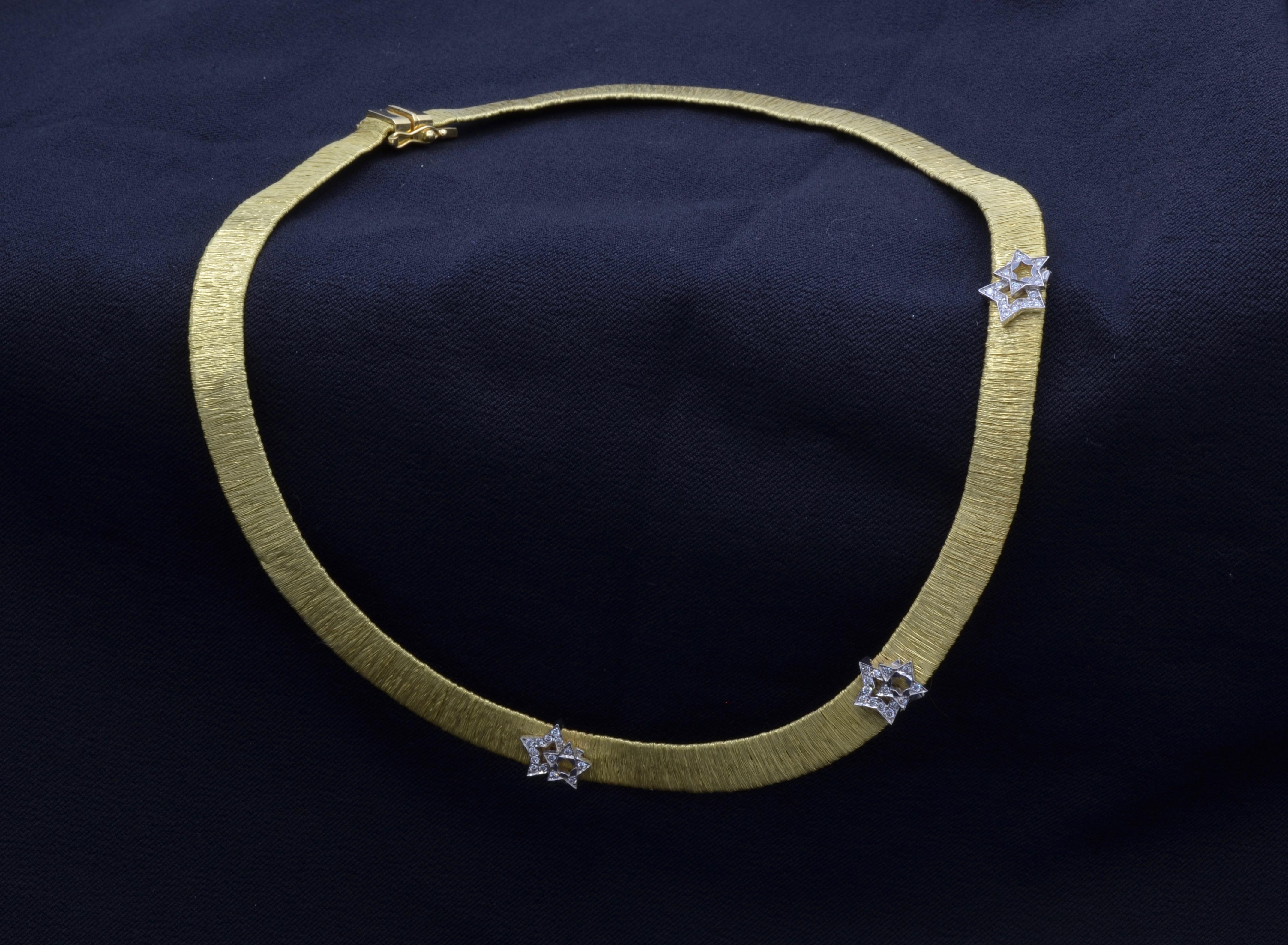 Soft Gold Mesh Necklace with Diamond Star Motif, 1970, Italy, 18 Karat For Sale 4