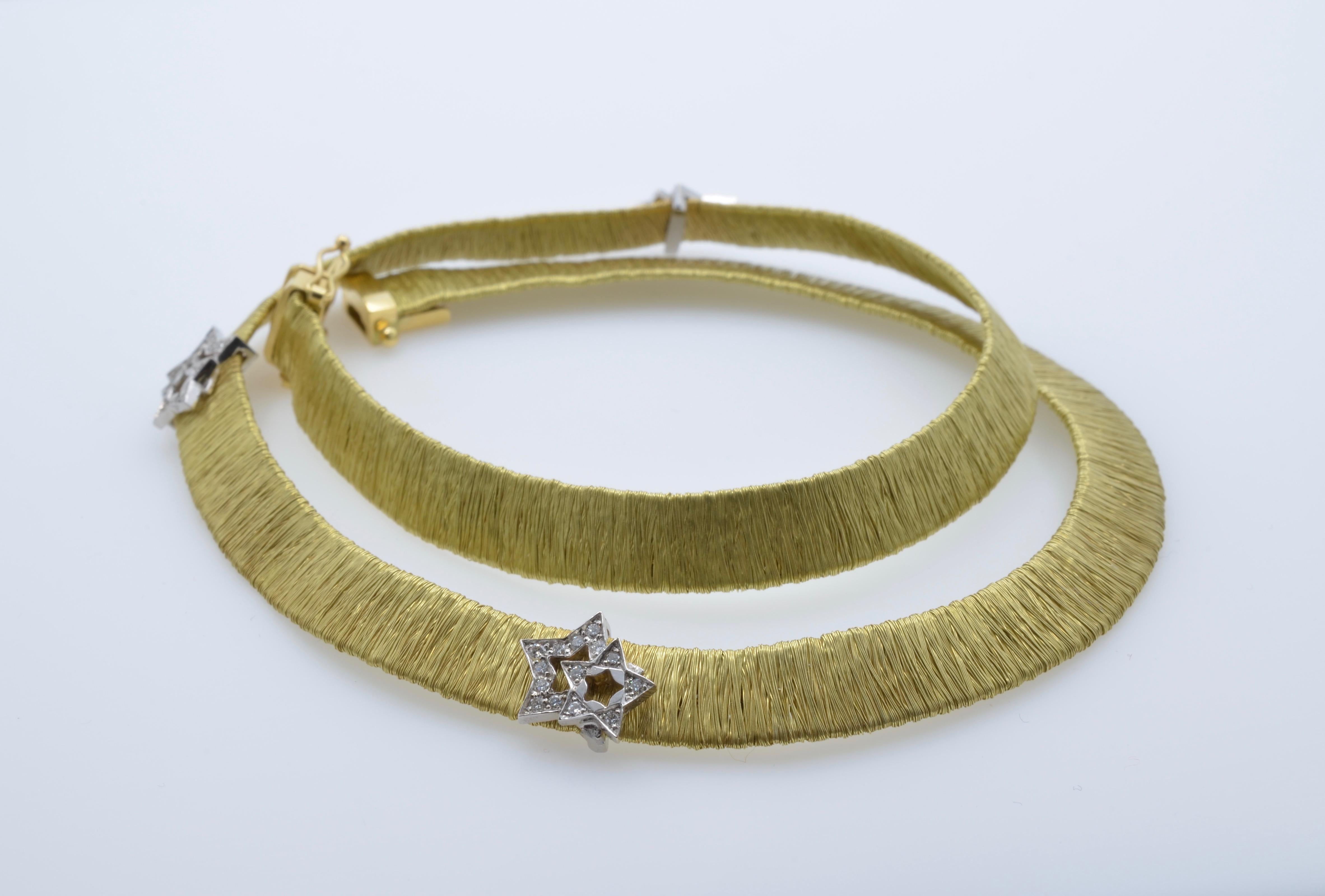 Baroque Revival Soft Gold Mesh Necklace with Diamond Star Motif, 1970, Italy, 18 Karat For Sale