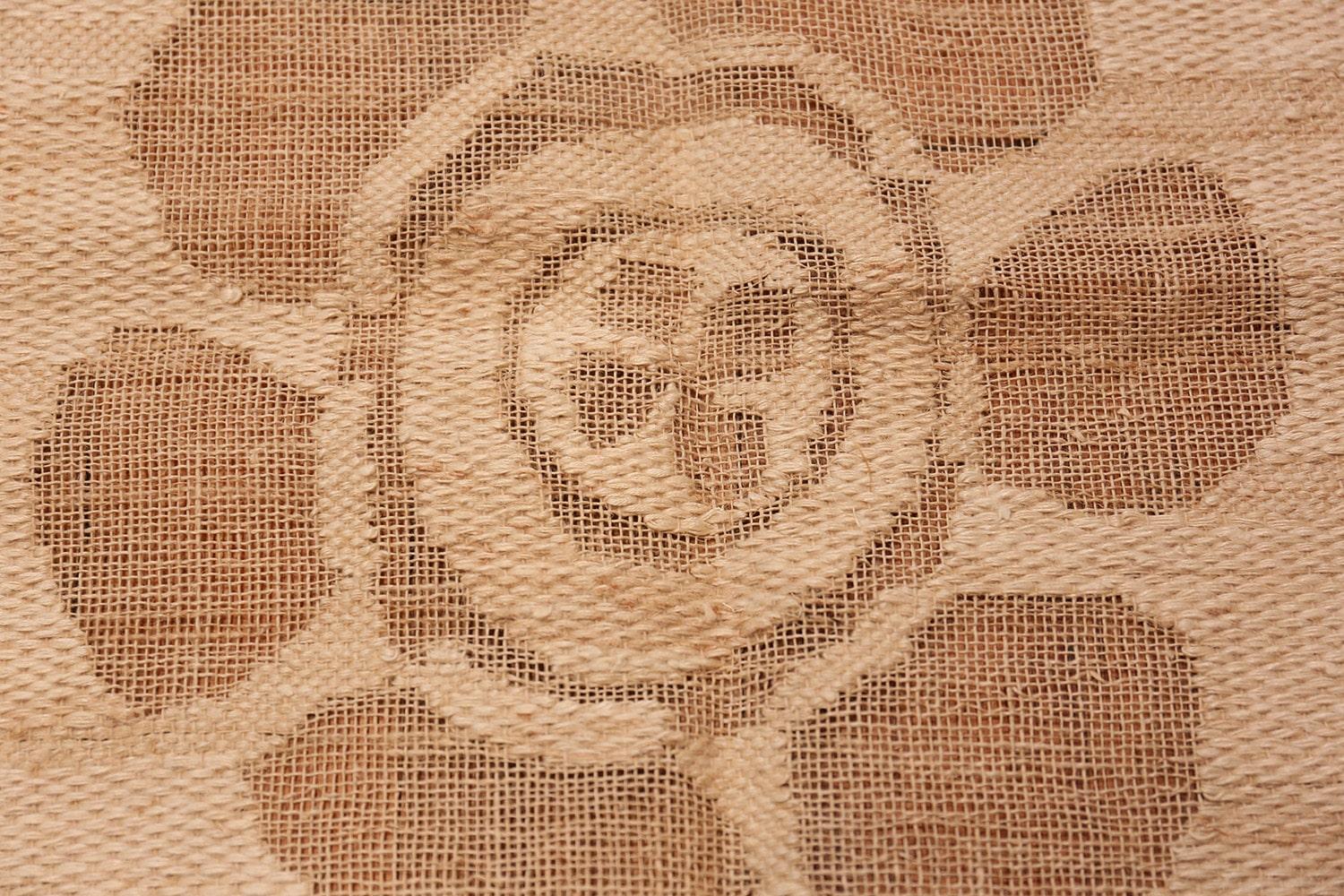 Soft Neutral Vintage Artistic Hans Krondahl Blumenteppich 1'6