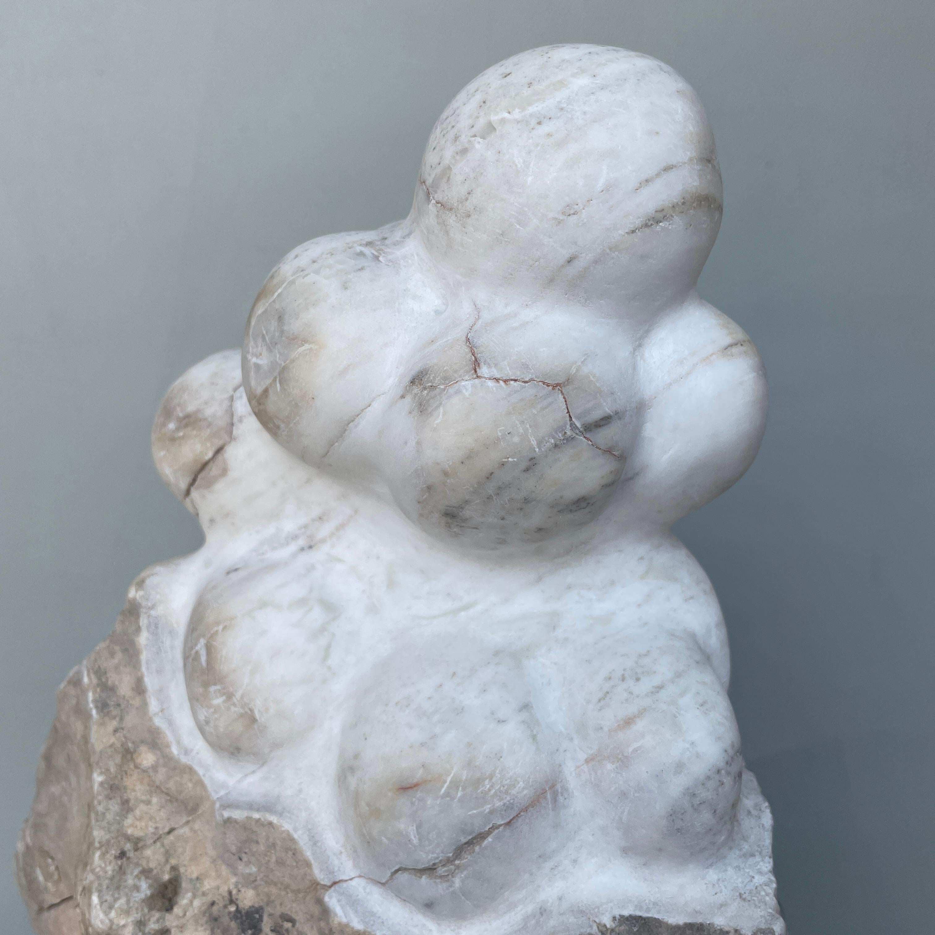 Soft Outcome Hand Carved Marble Sculpture by Tom Von Kaenel In New Condition For Sale In Geneve, CH