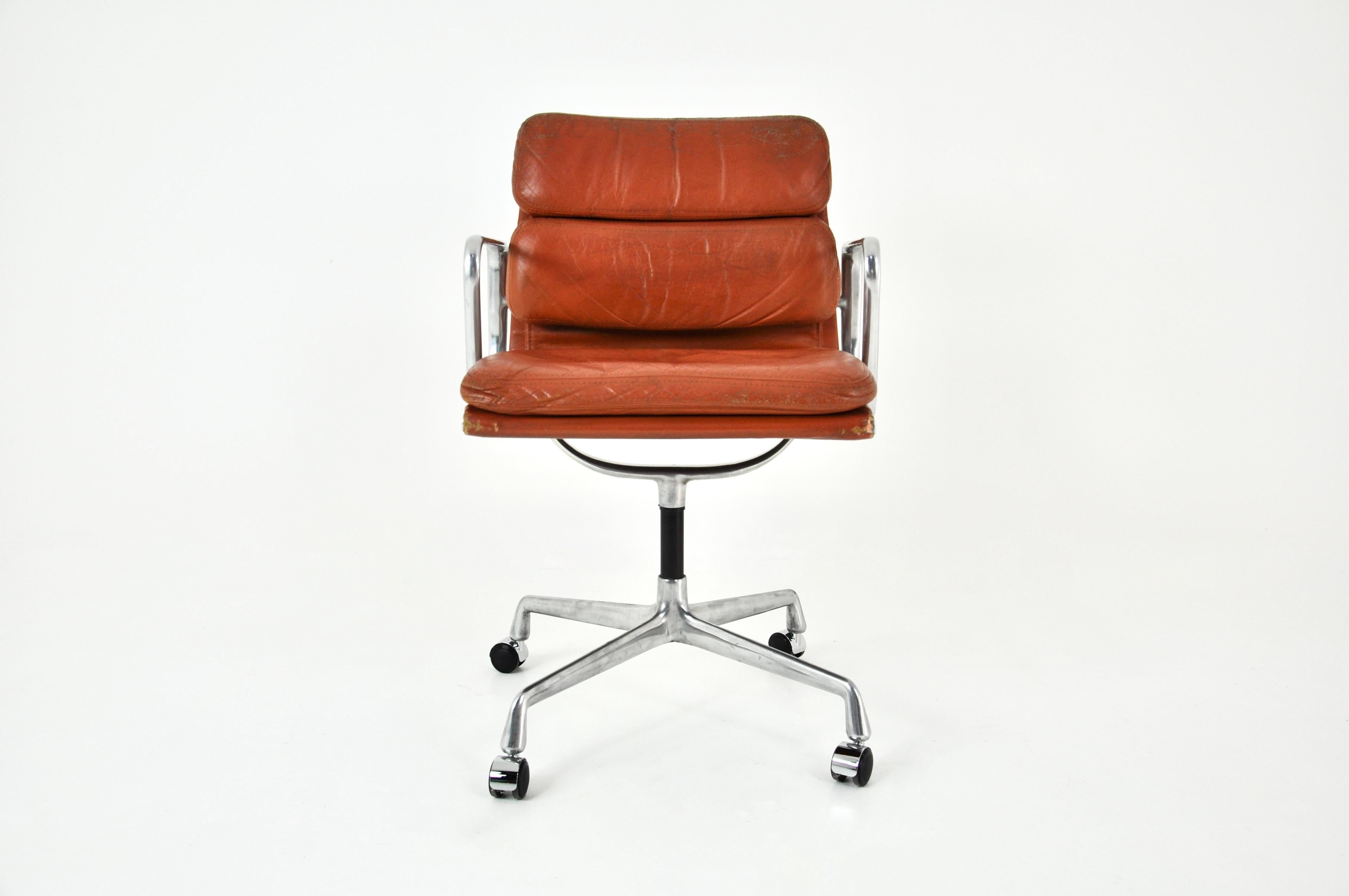 Central American Leather Soft Pad Chair by Charles & Ray Eames for Herman Miller, 1970s