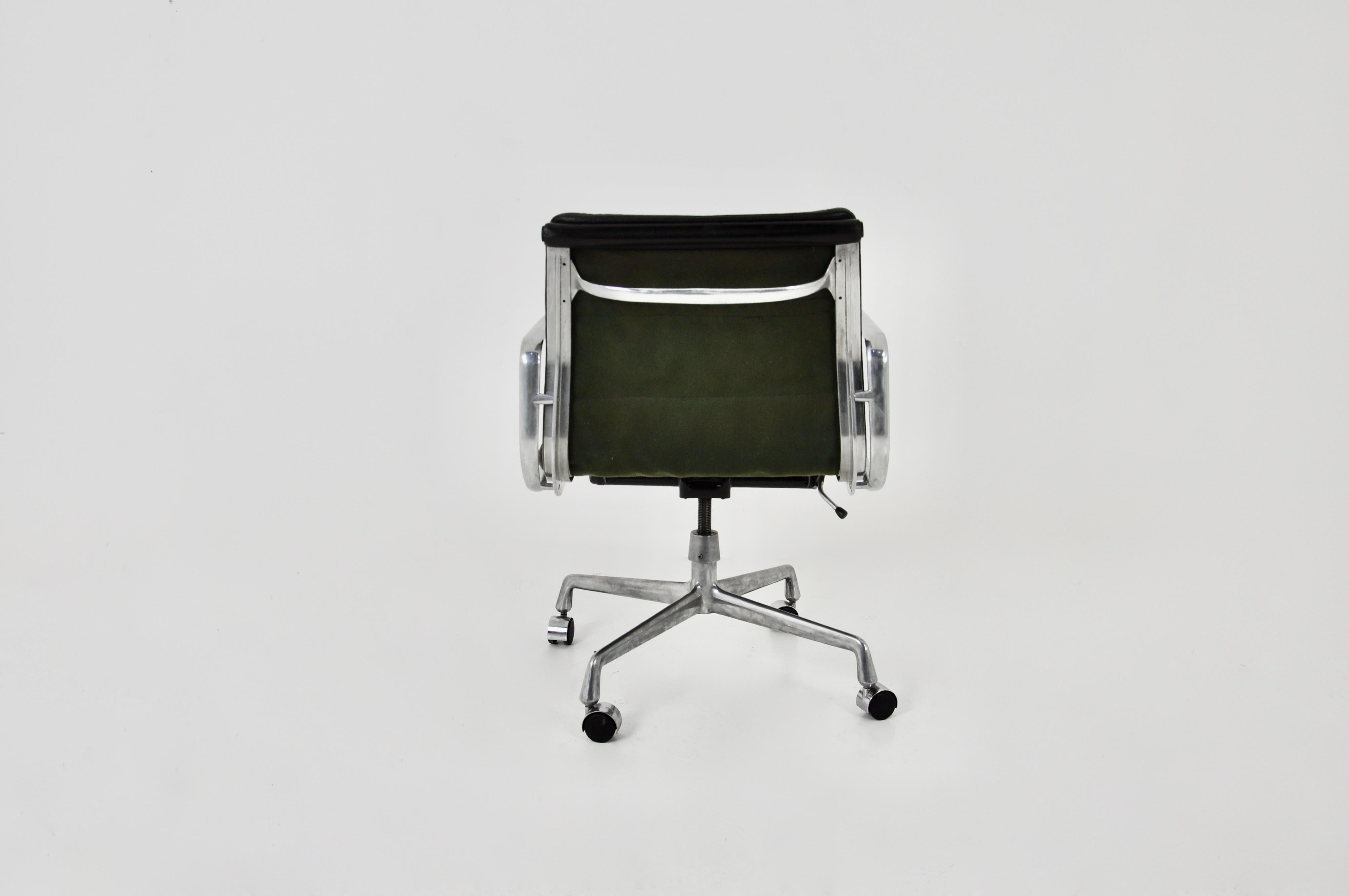 Soft Pad Chair by Charles & Ray Eames for ring Mobelfabrikk Norway, 1970s In Good Condition In Lasne, BE