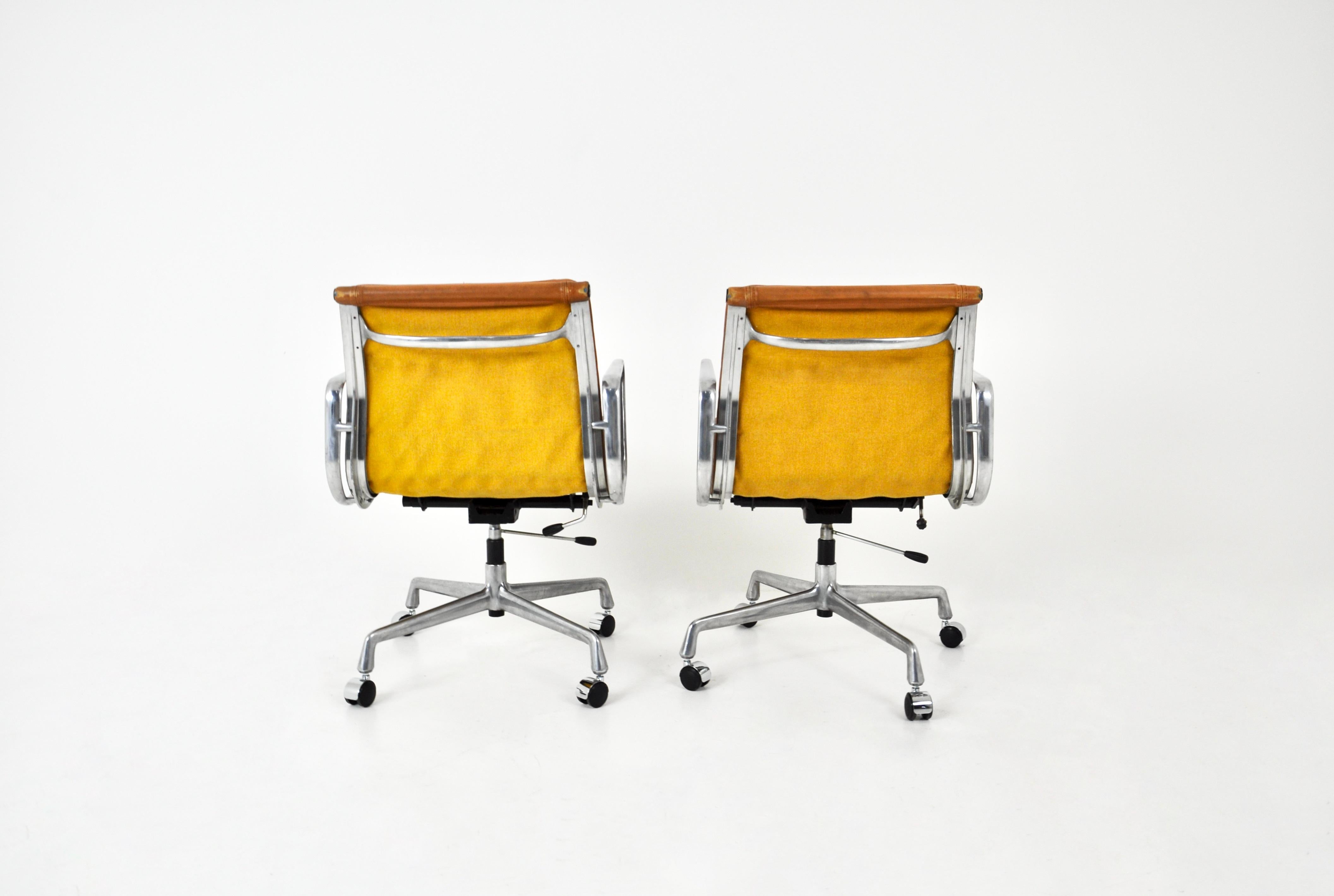 Late 20th Century Soft Pad Chairs by Charles and Ray Eames for Herman Miller, 1970s, set of 2