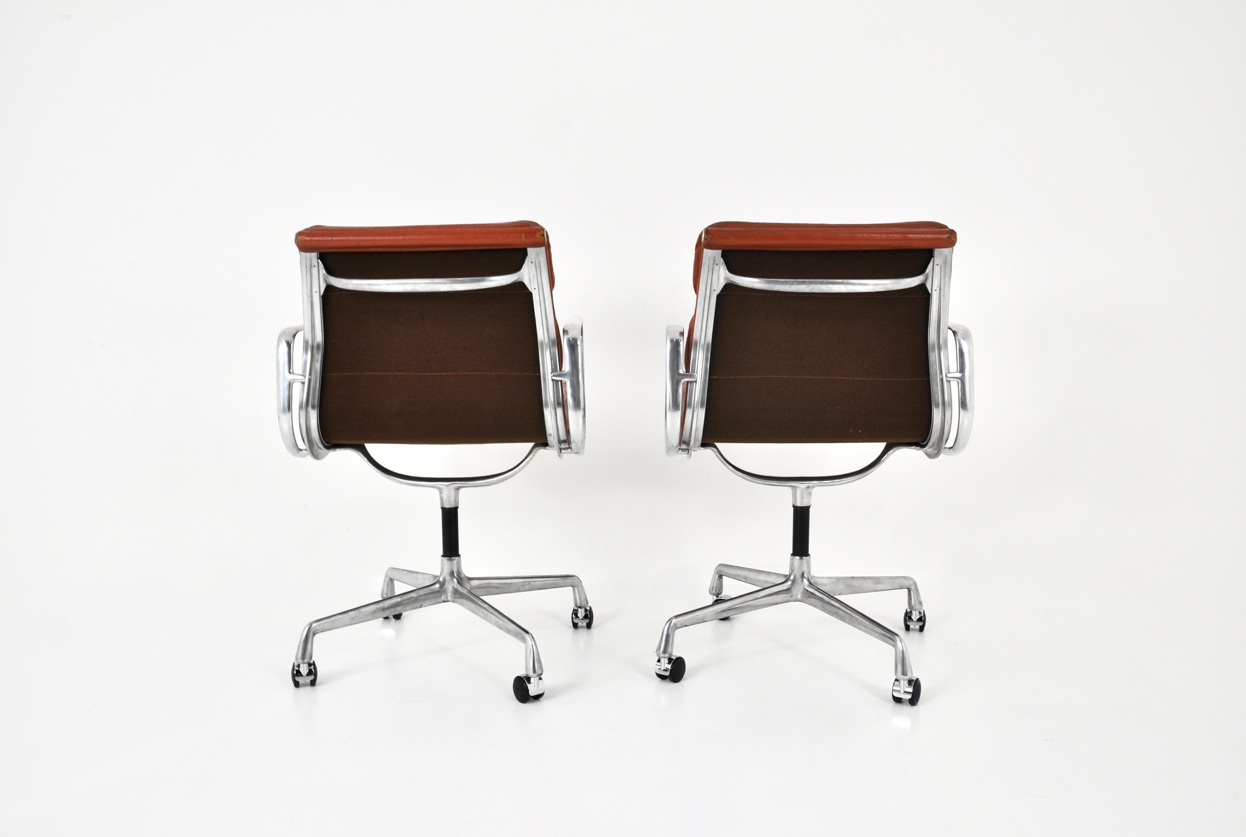 Late 20th Century Soft Pad Chairs by Charles & Ray Eames for Herman Miller, 1970s, set of 2