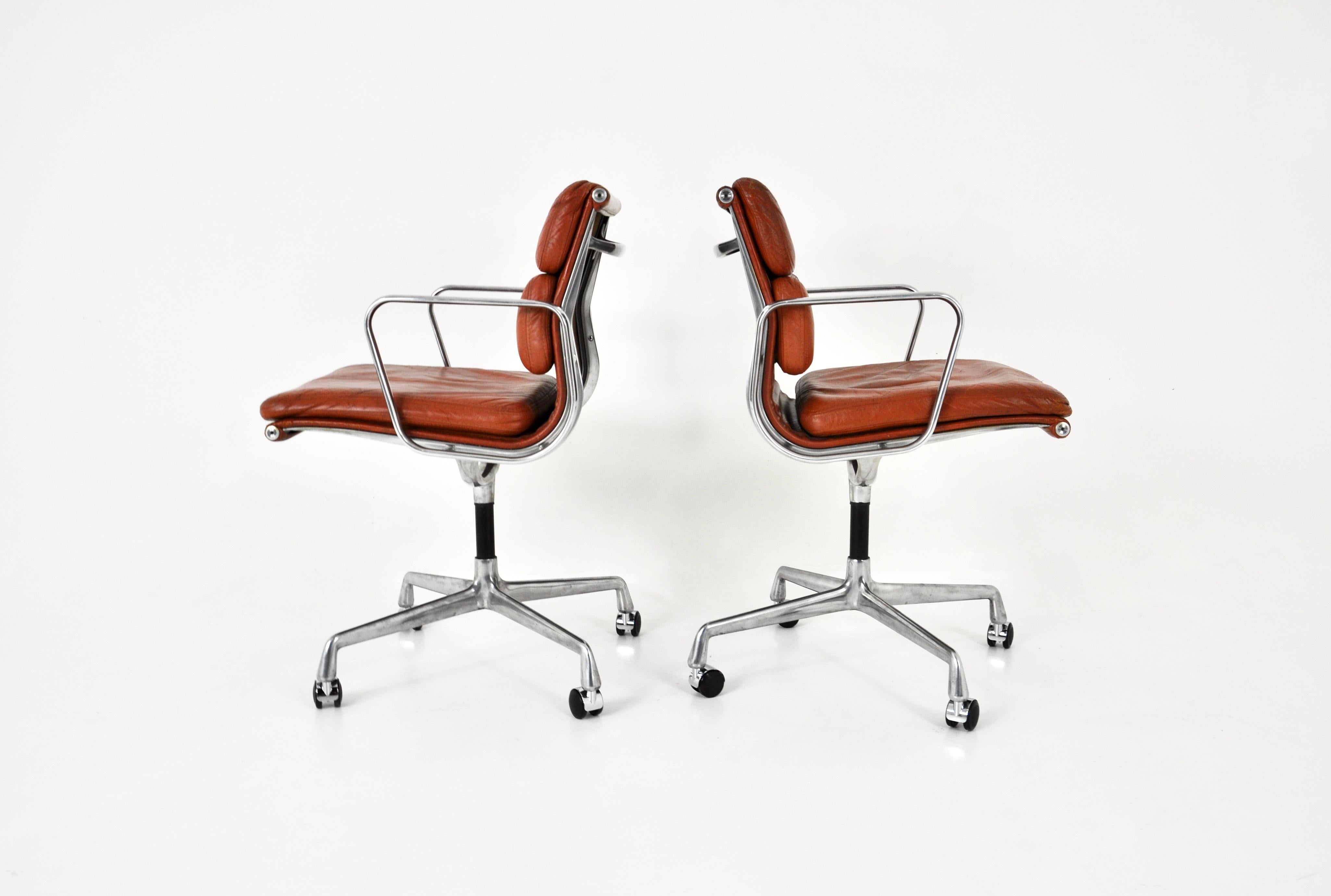 Aluminum Soft Pad Chairs by Charles & Ray Eames for Herman Miller, 1970s, set of 2