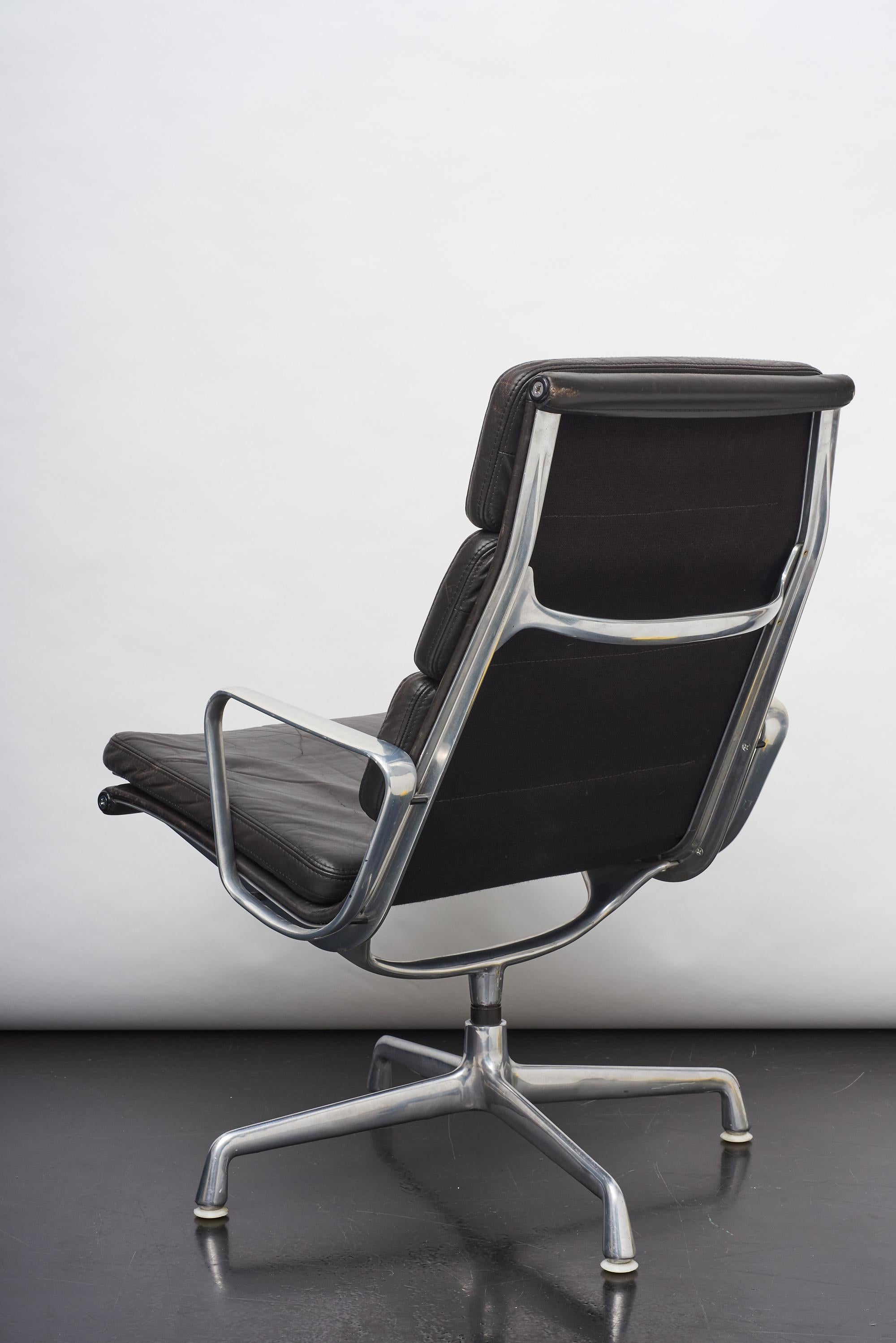 Mid-Century Modern Soft Pad Lounge Chair by Charles and Ray Eames for Herman Miller 1970s