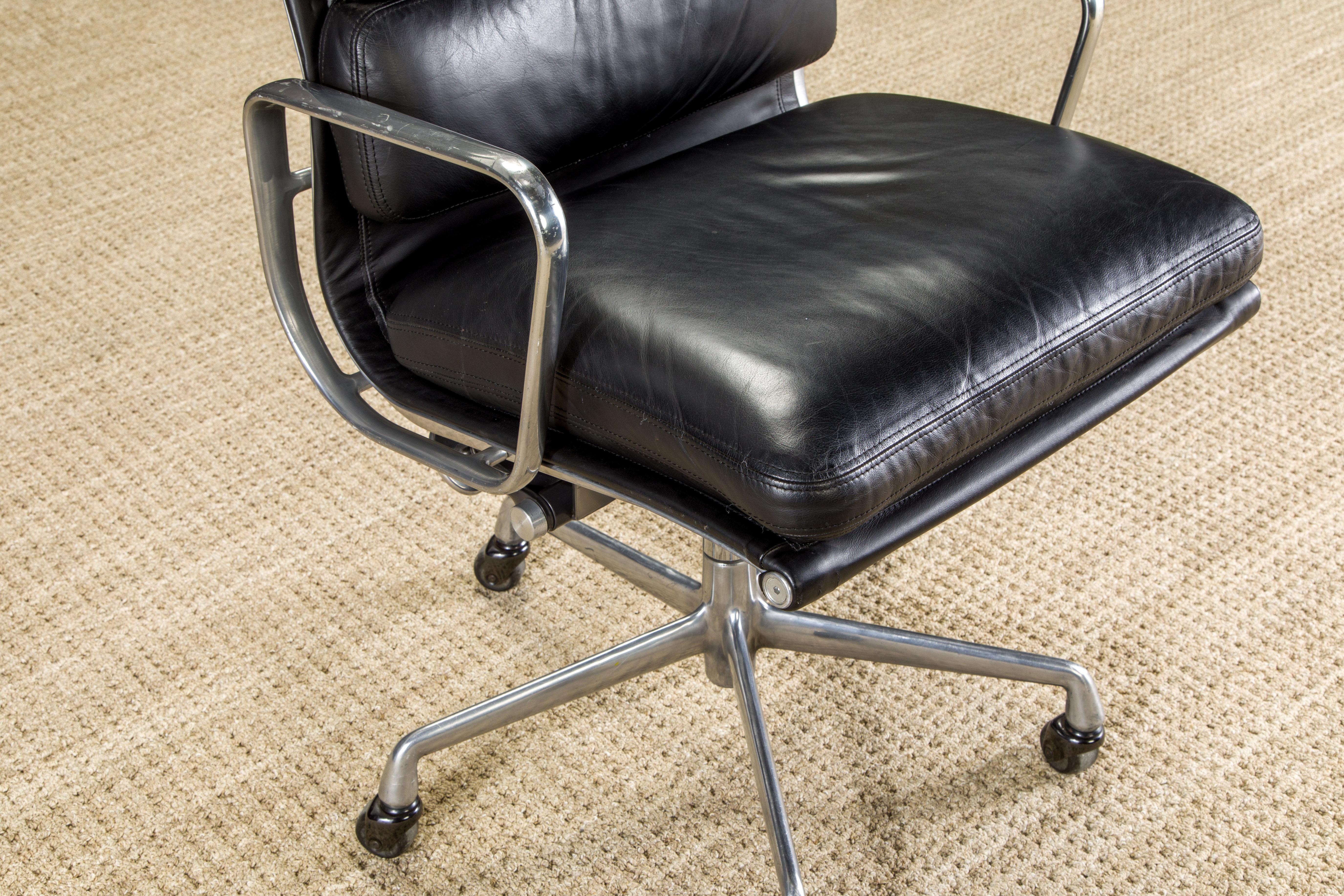Soft Pad Management Chair by Charles Eames for Herman Miller, Signed & Dated In Good Condition In Los Angeles, CA