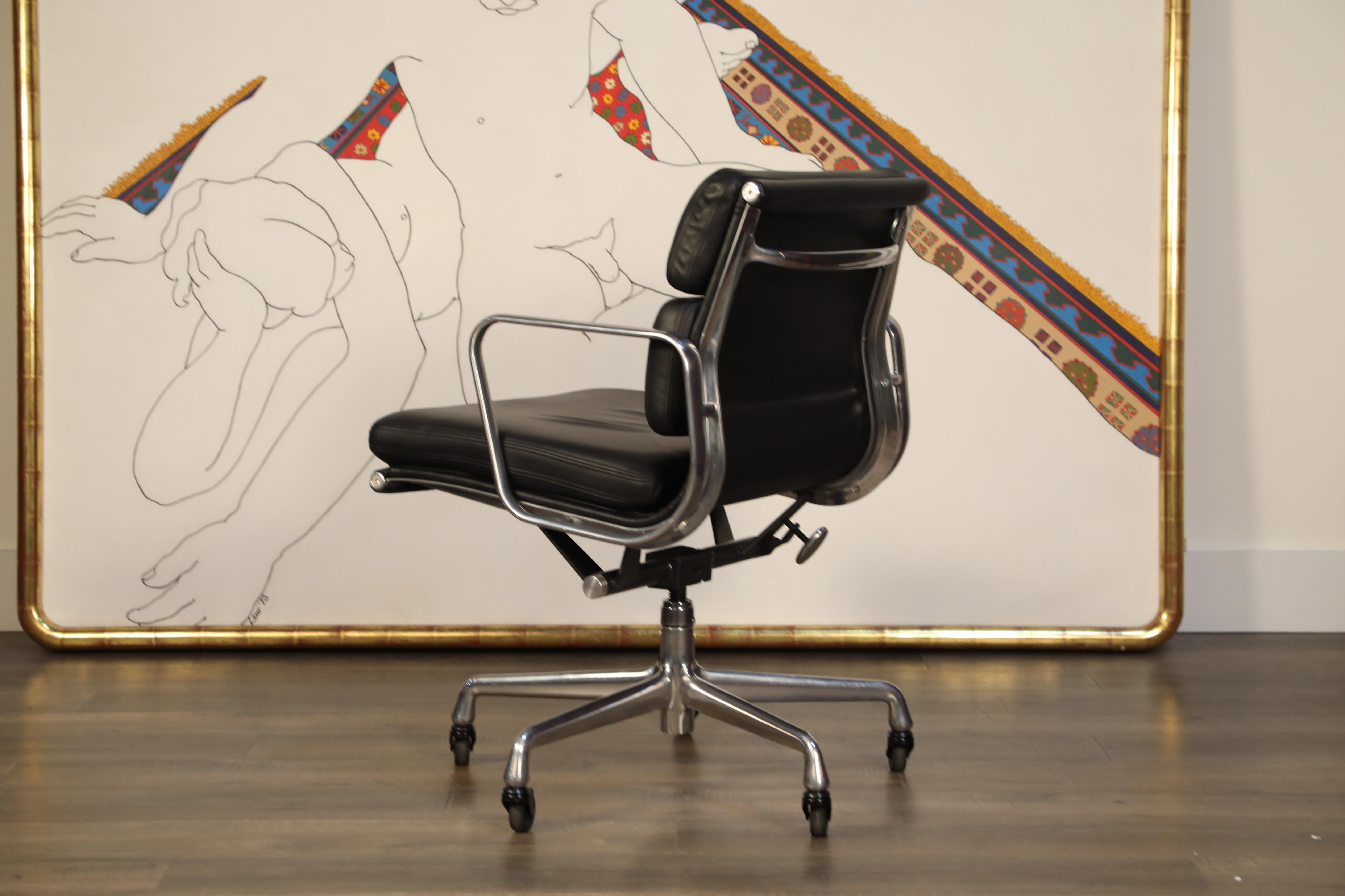 Mid-20th Century Soft Pad Management Chairs by Charles Eames for Herman Miller, 2006 Near Mint