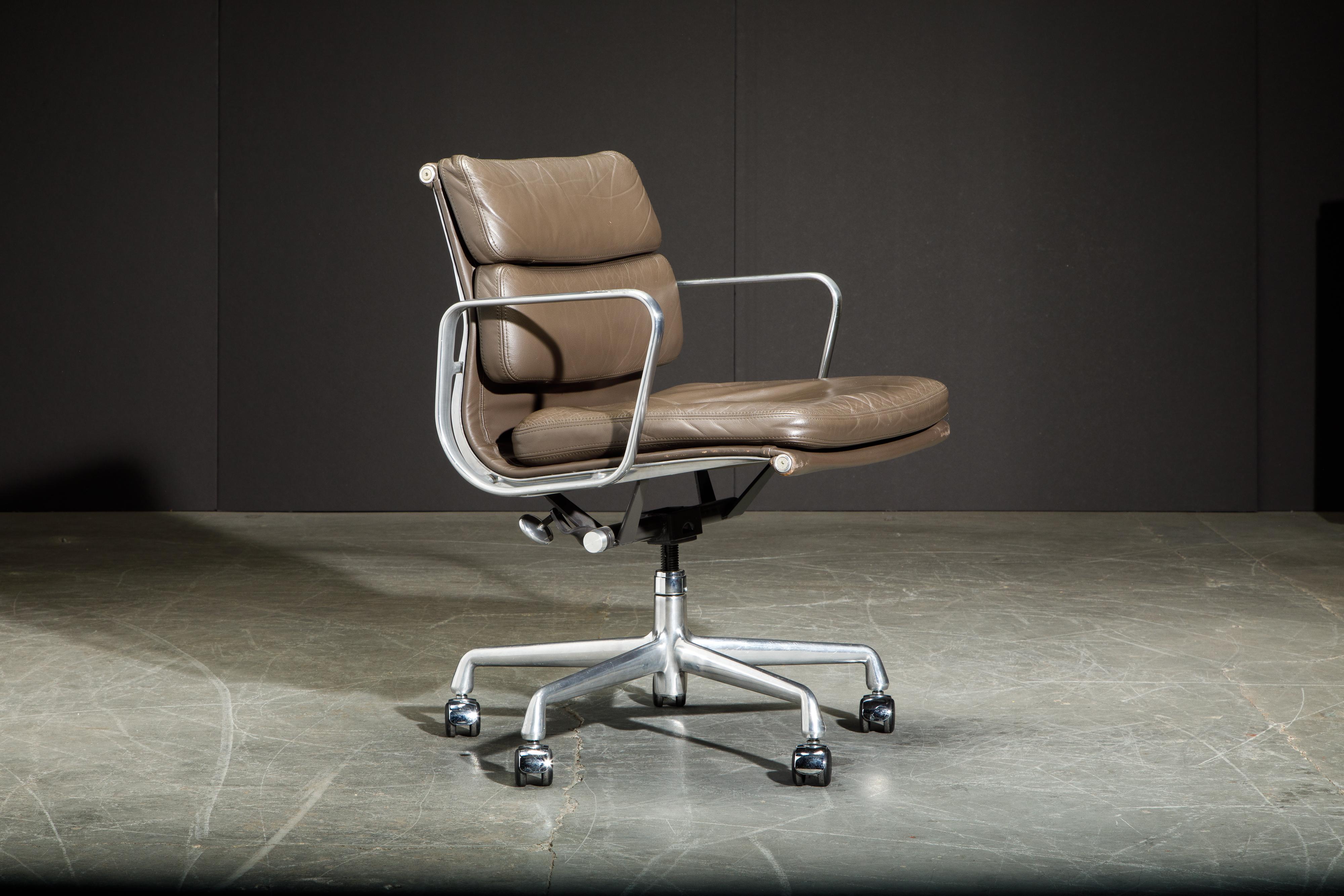 American Soft Pad Management Desk Chair by Charles and Ray Eames for Herman Miller